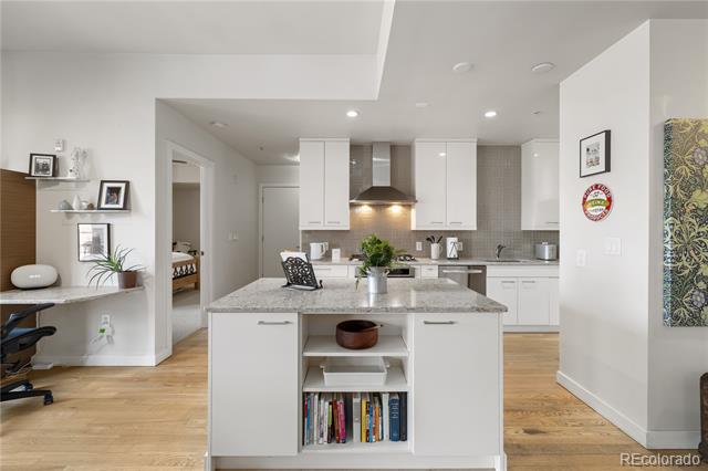 410 Acoma Street Unit: 314