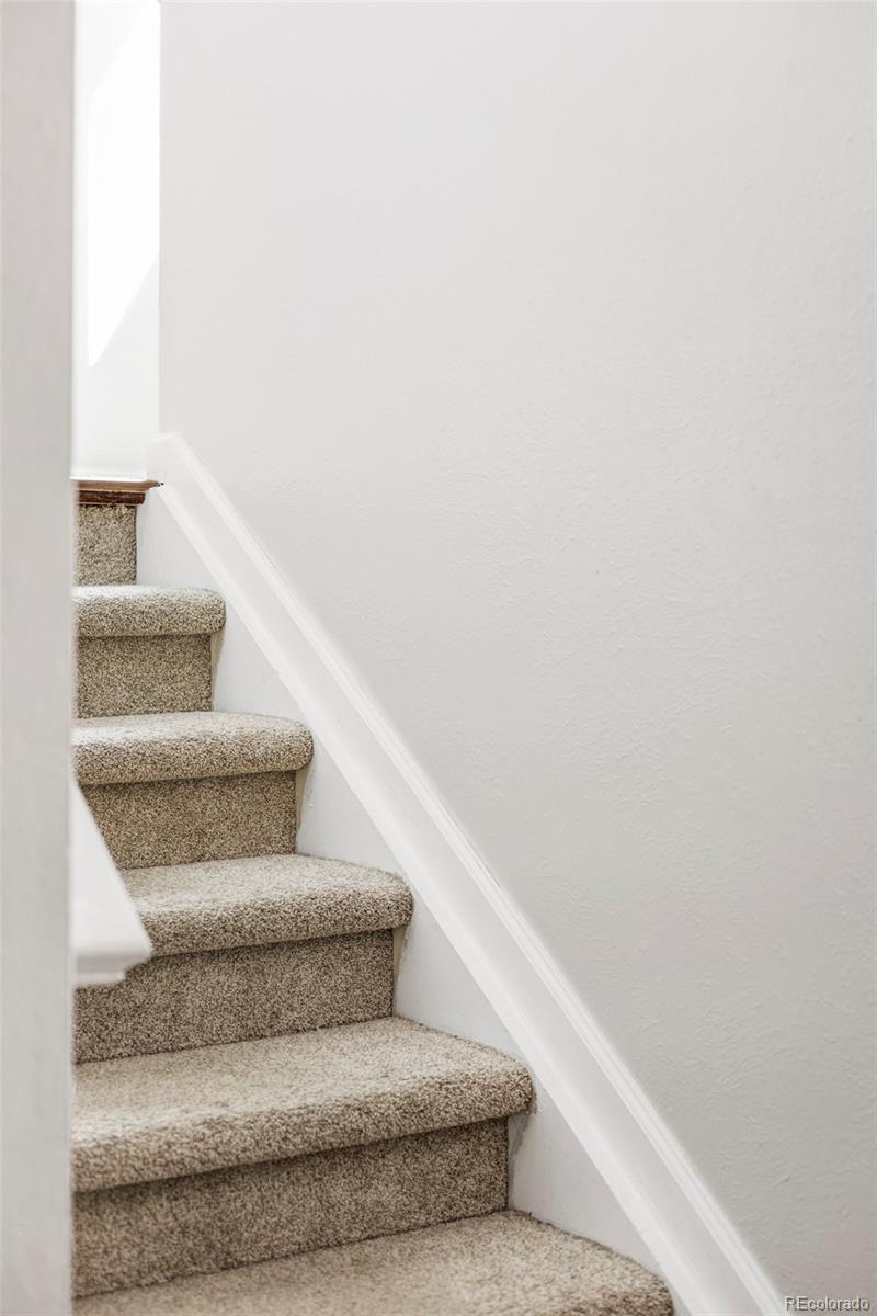 2645 S Xanadu Way Unit: B