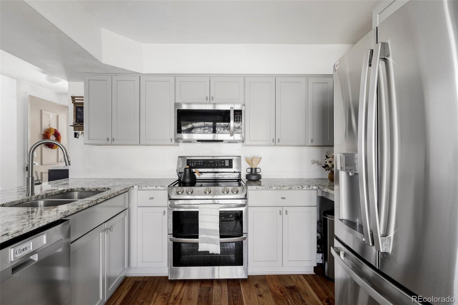 2645 S Xanadu Way Unit: B