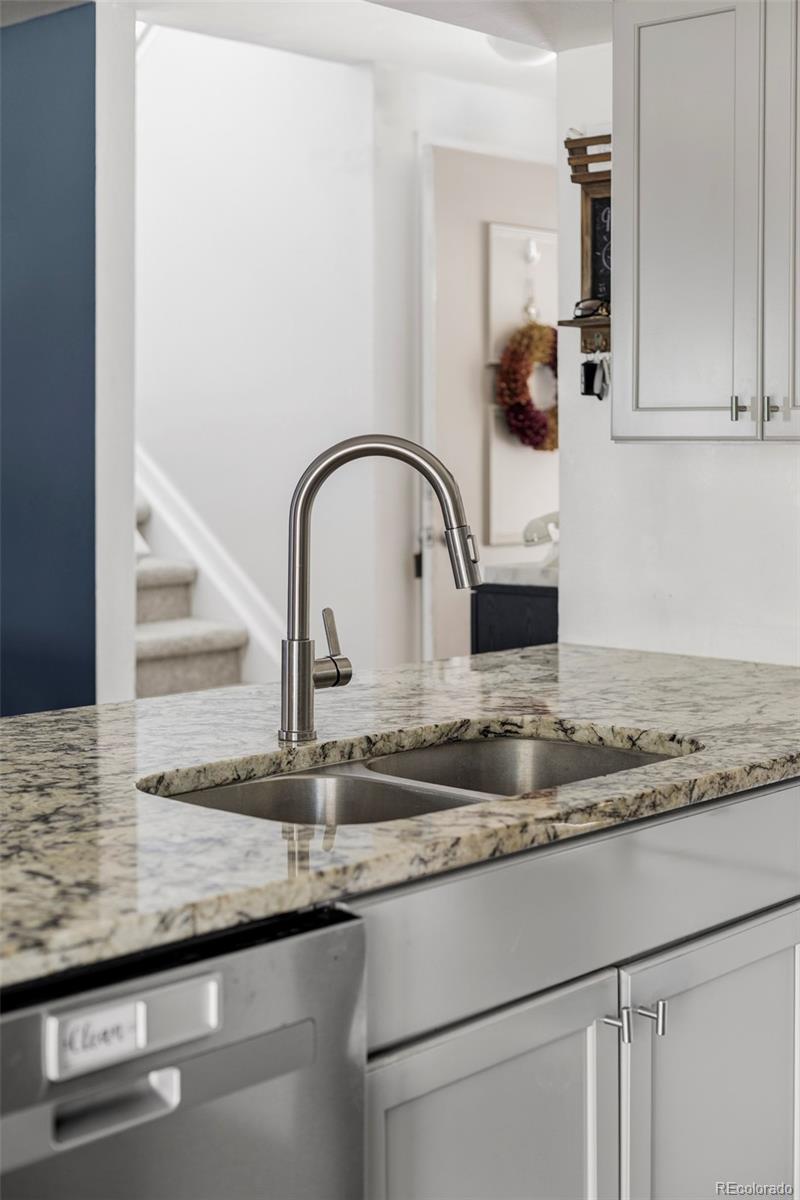 2645 S Xanadu Way Unit: B