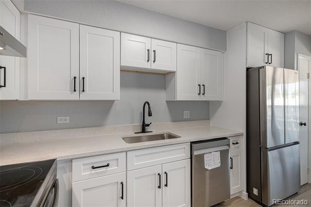 7165 S Gaylord Street Unit: H05
