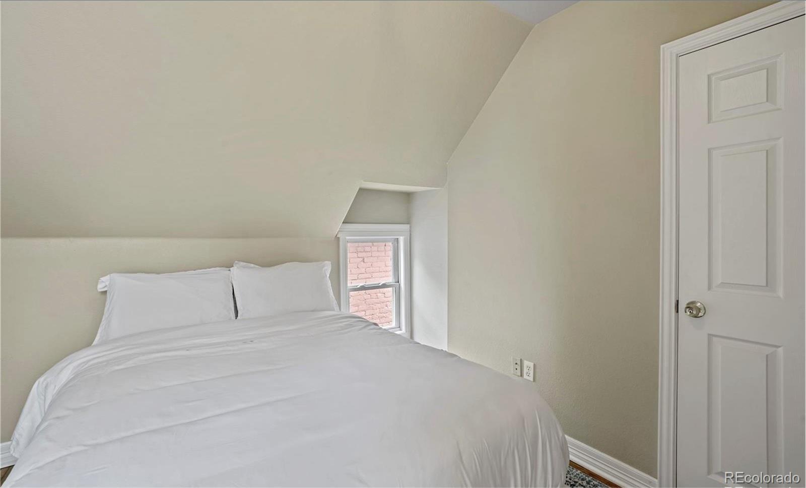 3446 N Marion Street