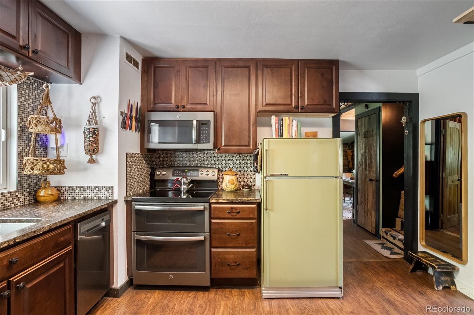 7364 Rossman Gulch Road