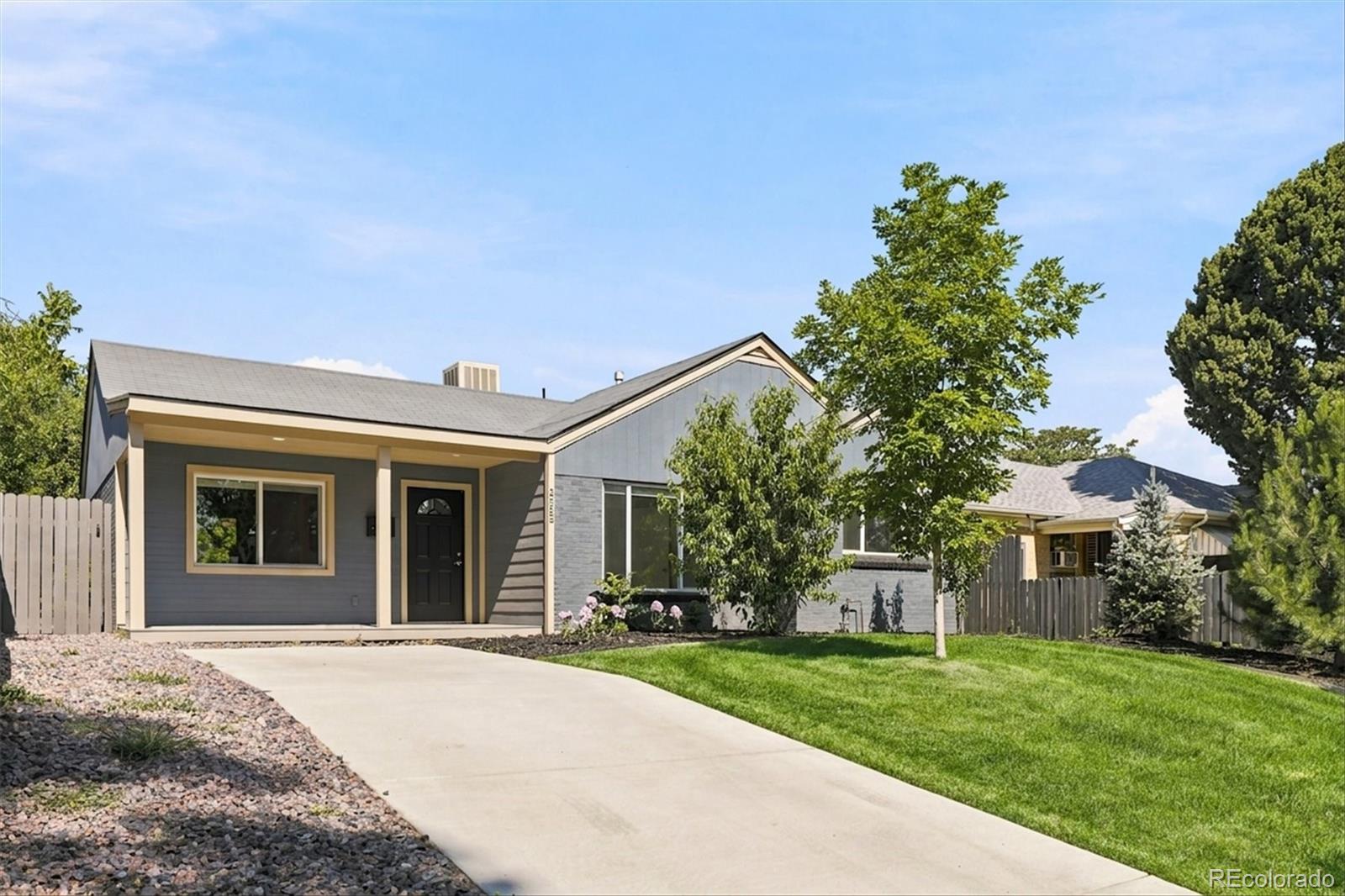2985 Eudora Street
