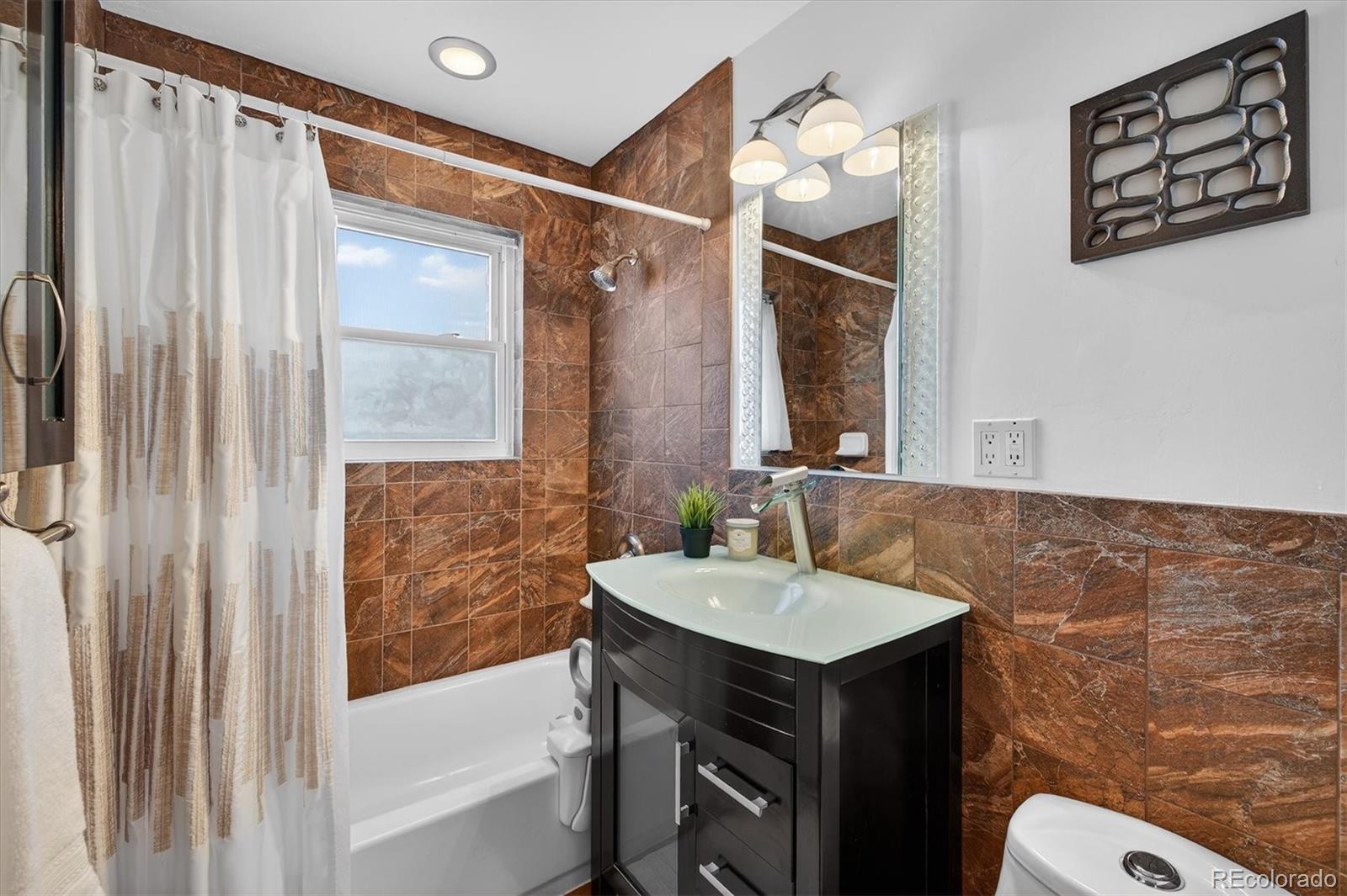 7134 E 6th Avenue Parkway