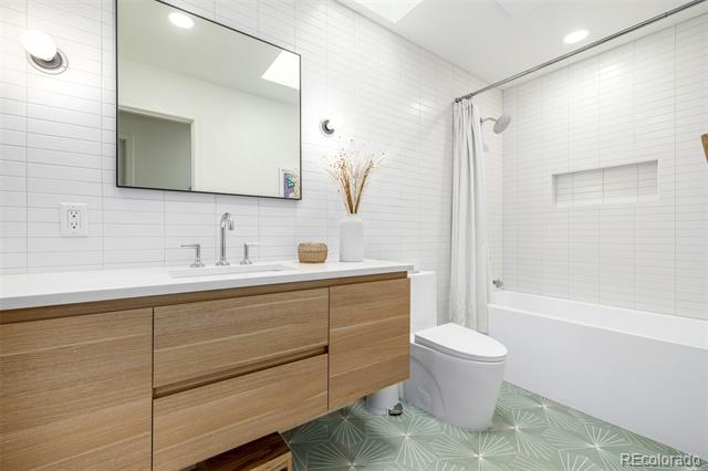 12186 W 34th Place