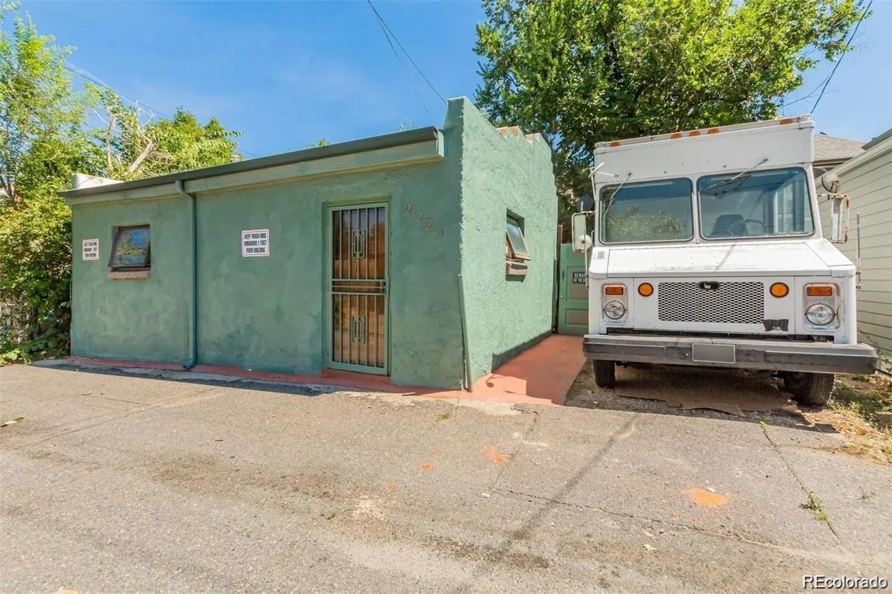 2227 N Gilpin Street