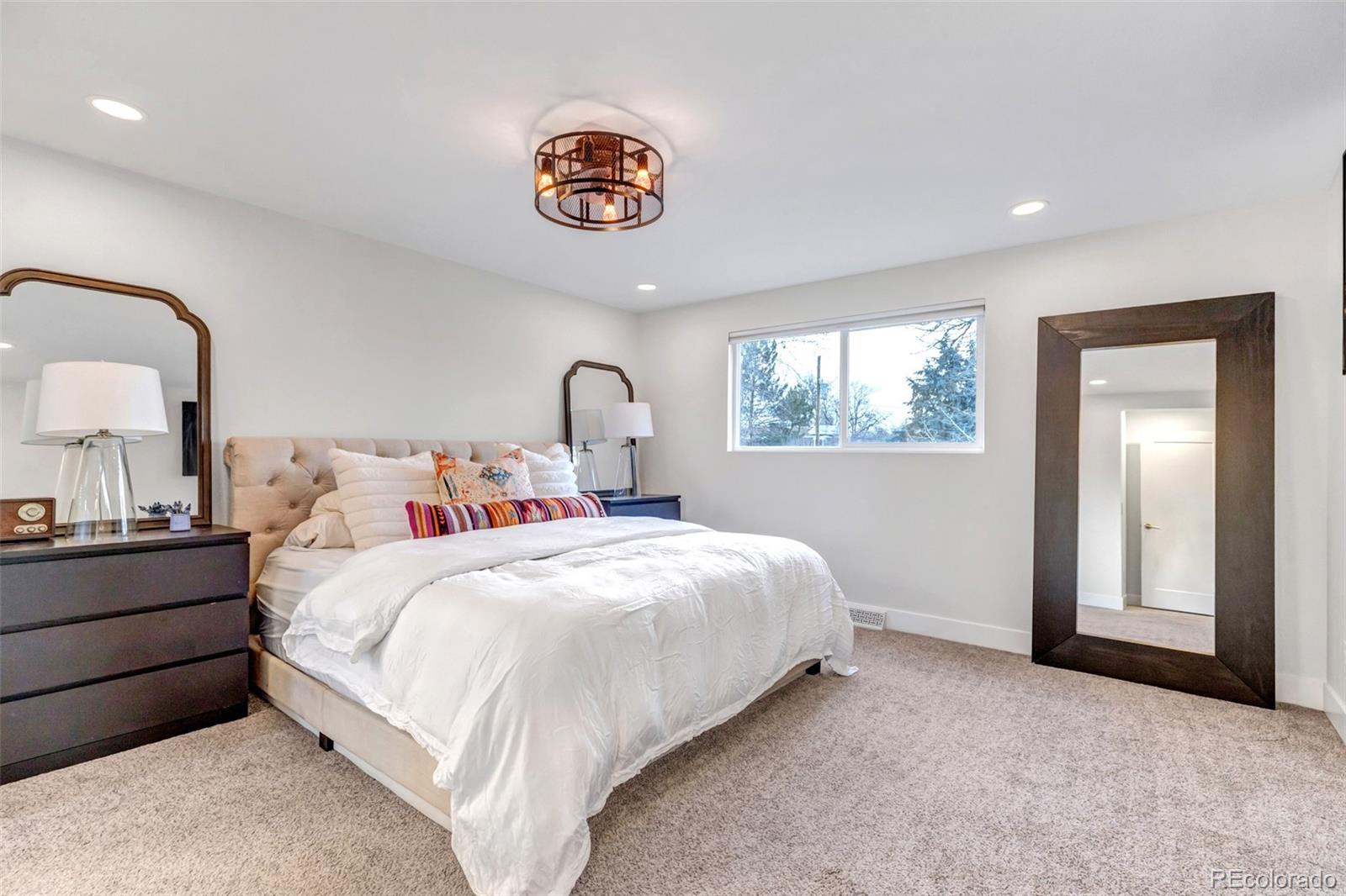 10814 Linda Vista Drive