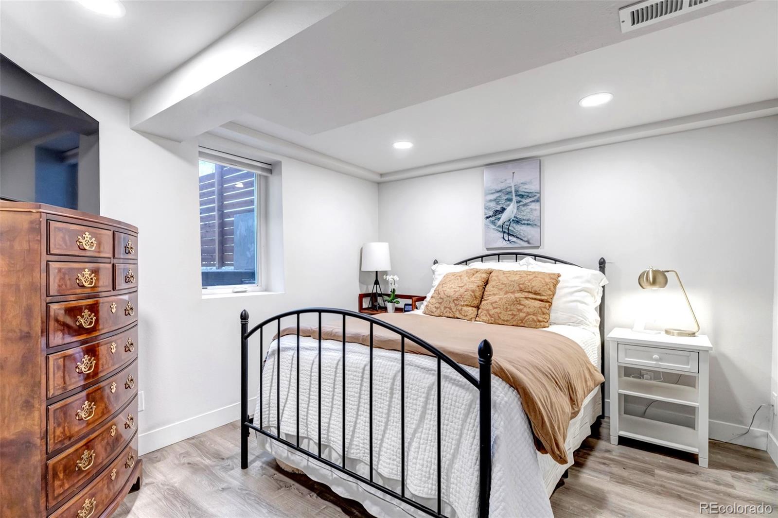 10814 Linda Vista Drive