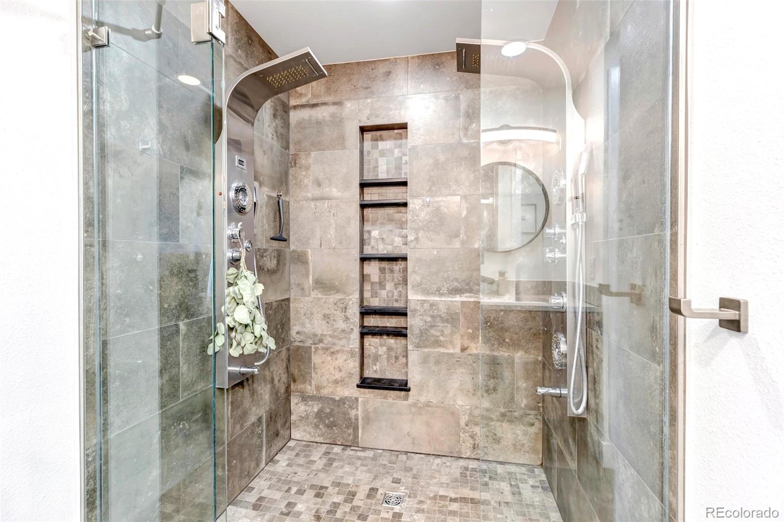 10814 Linda Vista Drive