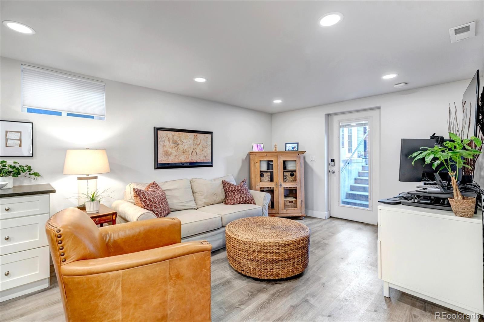 10814 Linda Vista Drive