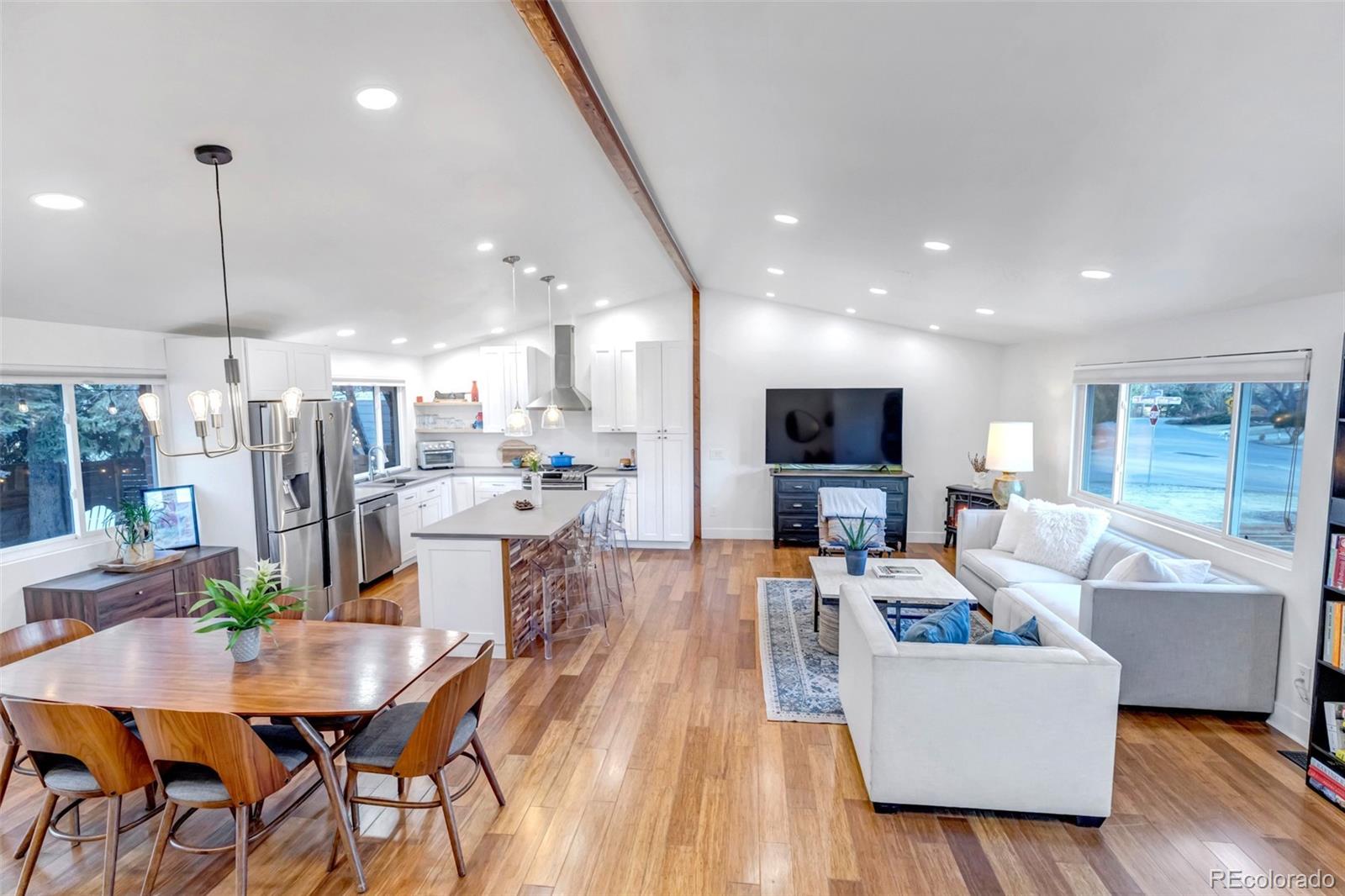 10814 Linda Vista Drive