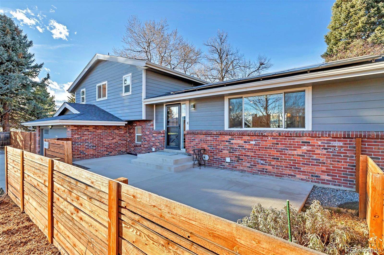 10814 Linda Vista Drive