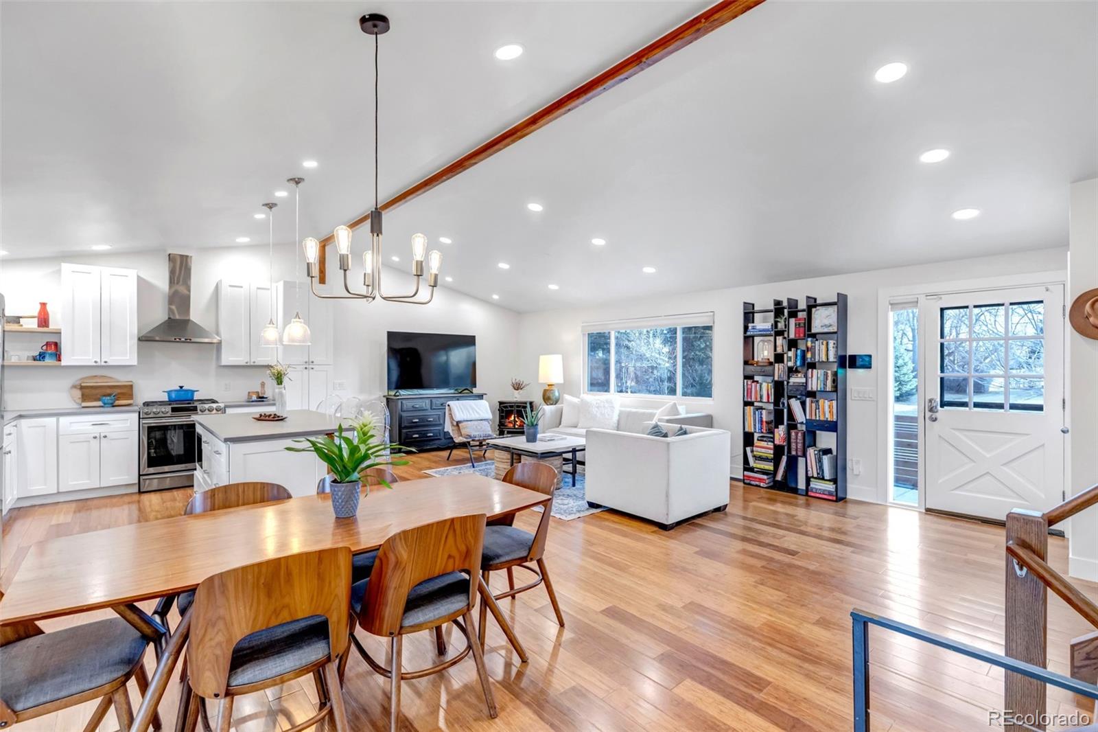 10814 Linda Vista Drive