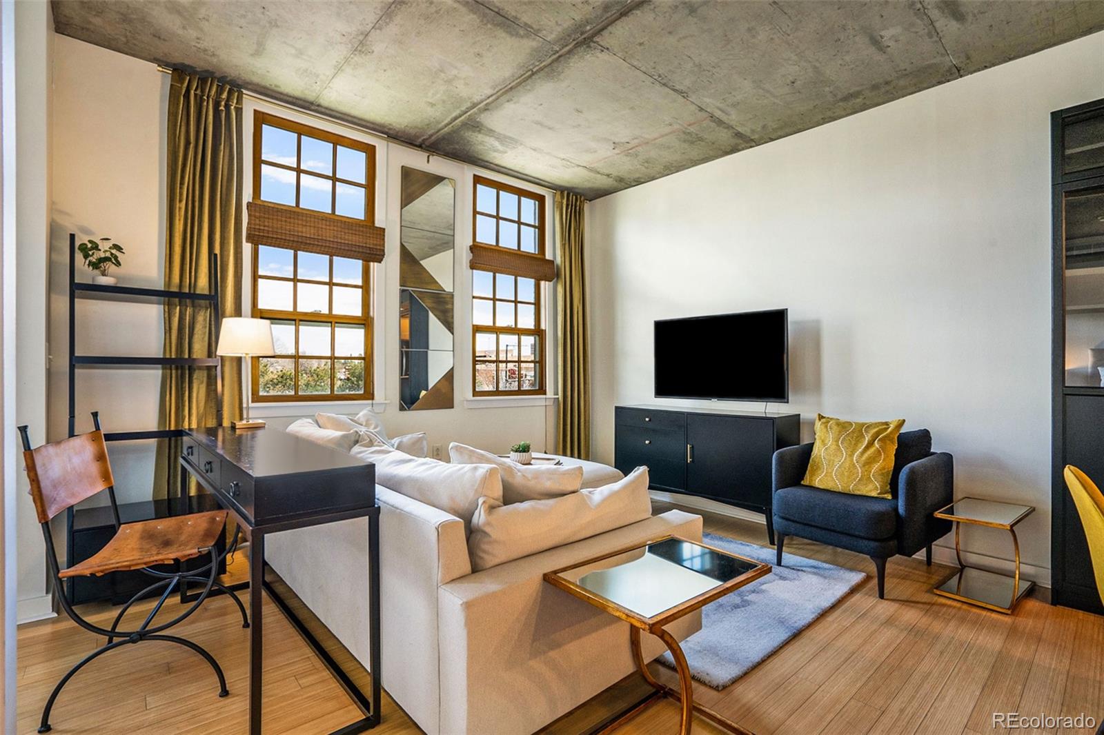 275 S Harrison Street Unit: 310