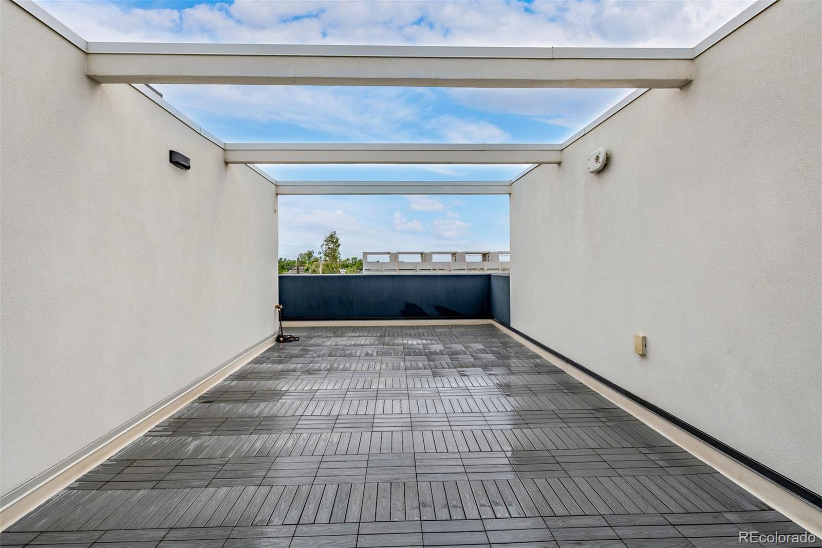 2158 S Delaware Street