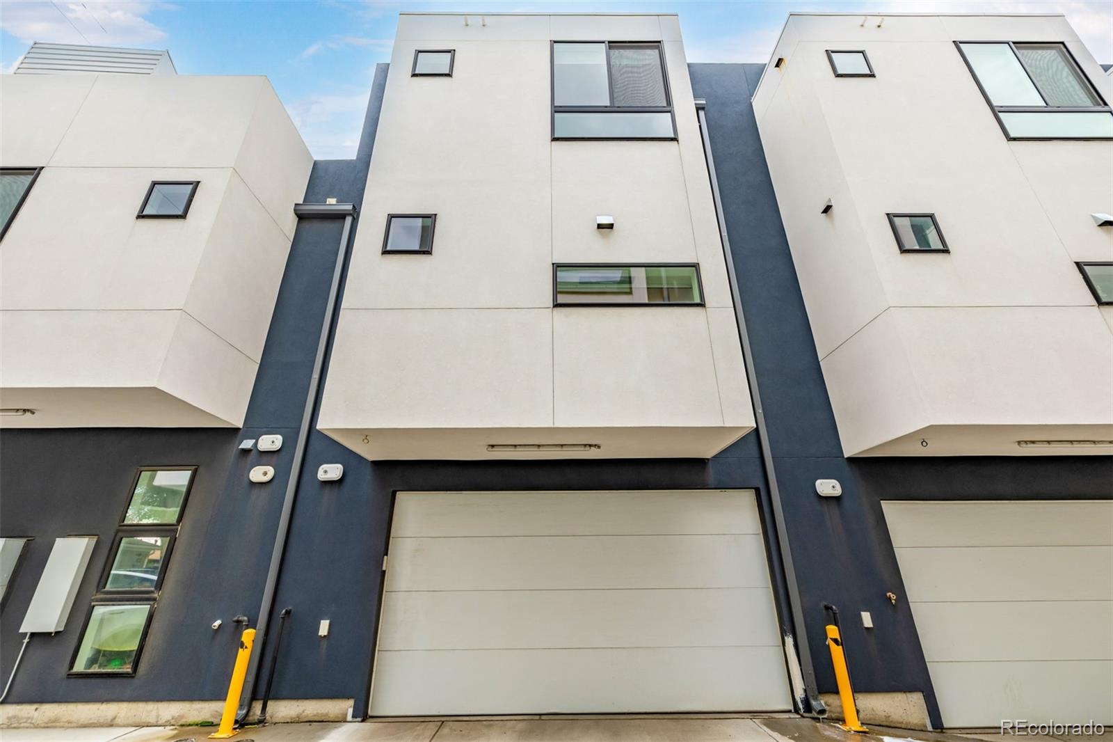 2158 S Delaware Street