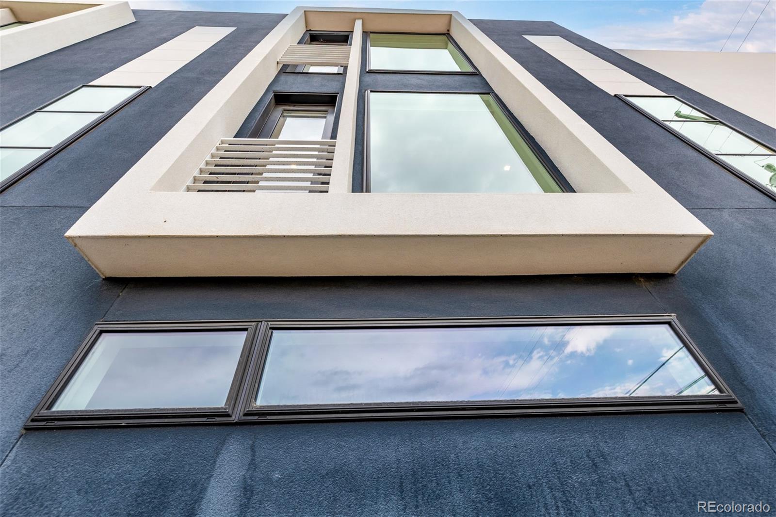 2158 S Delaware Street