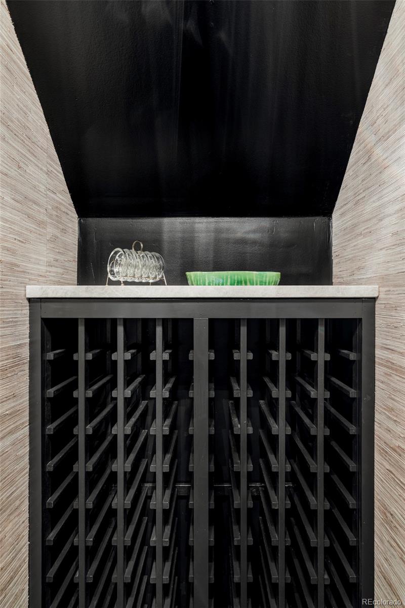 6735 E Villanova Place