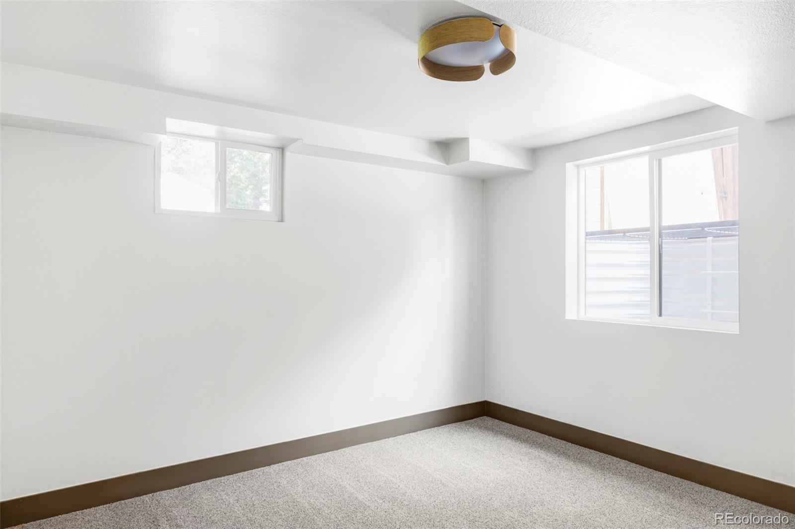 6735 E Villanova Place