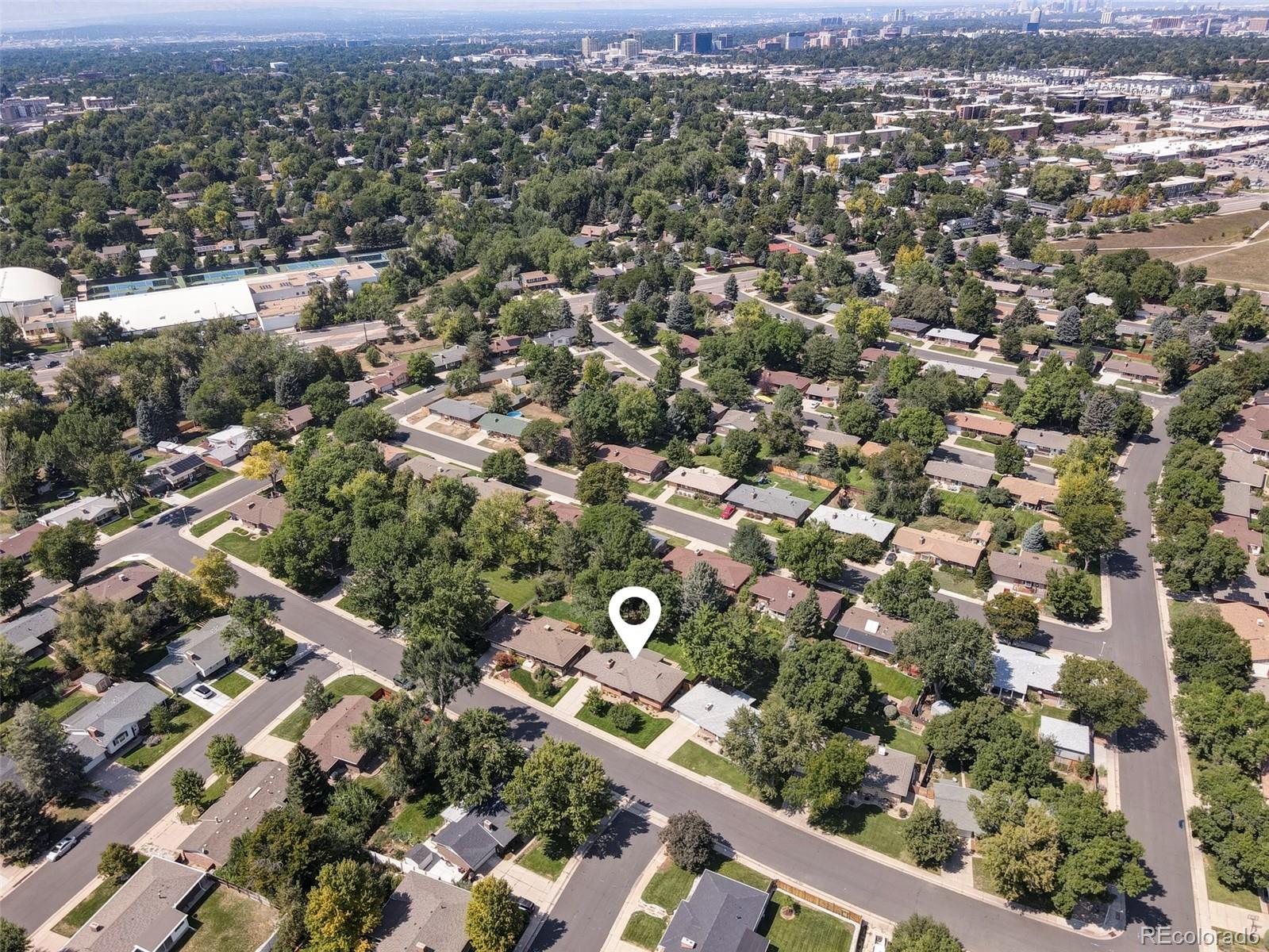 6735 E Villanova Place