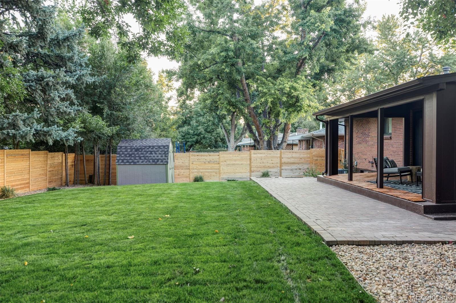 6735 E Villanova Place