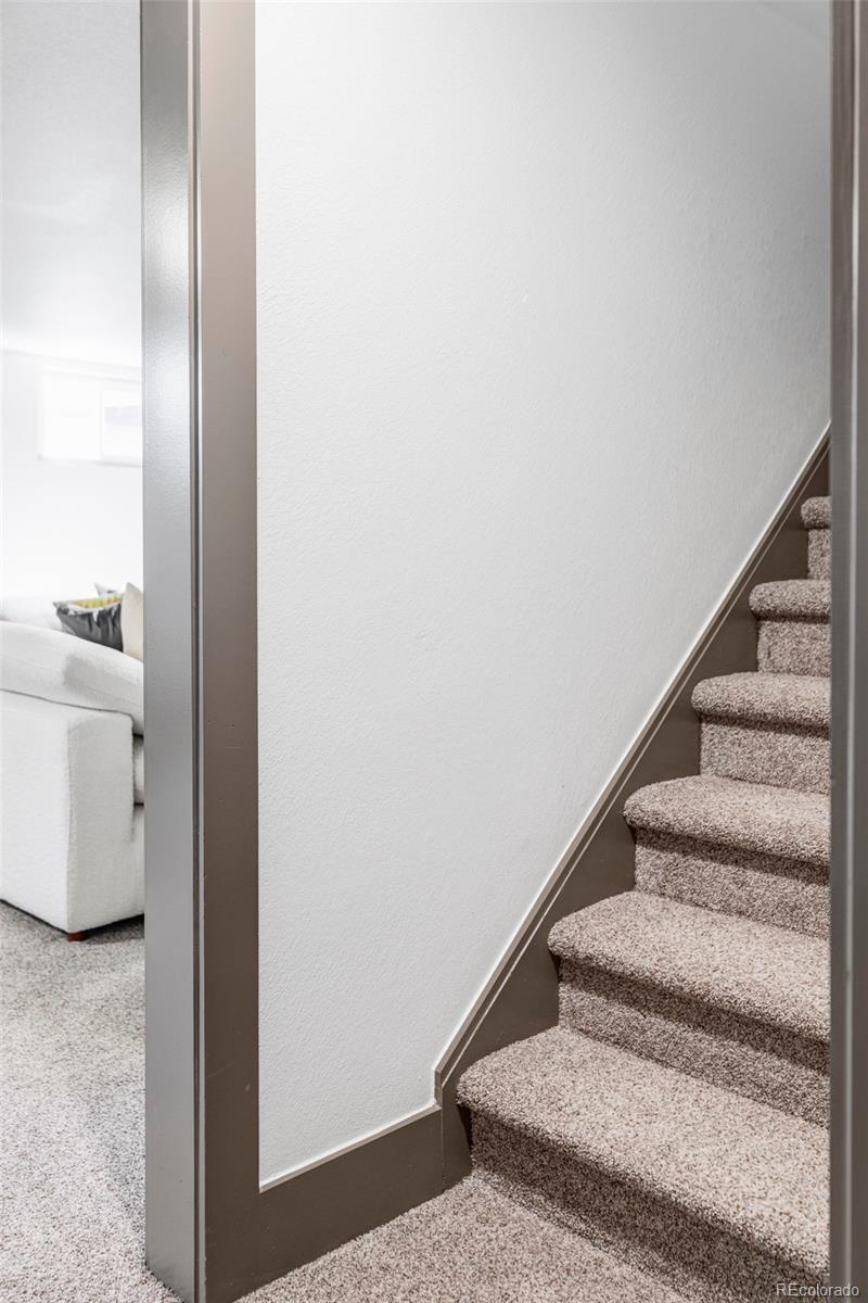 6735 E Villanova Place