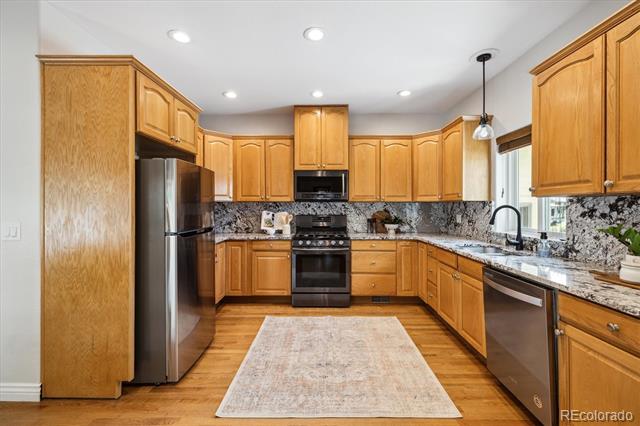 737 S 15th Avenue