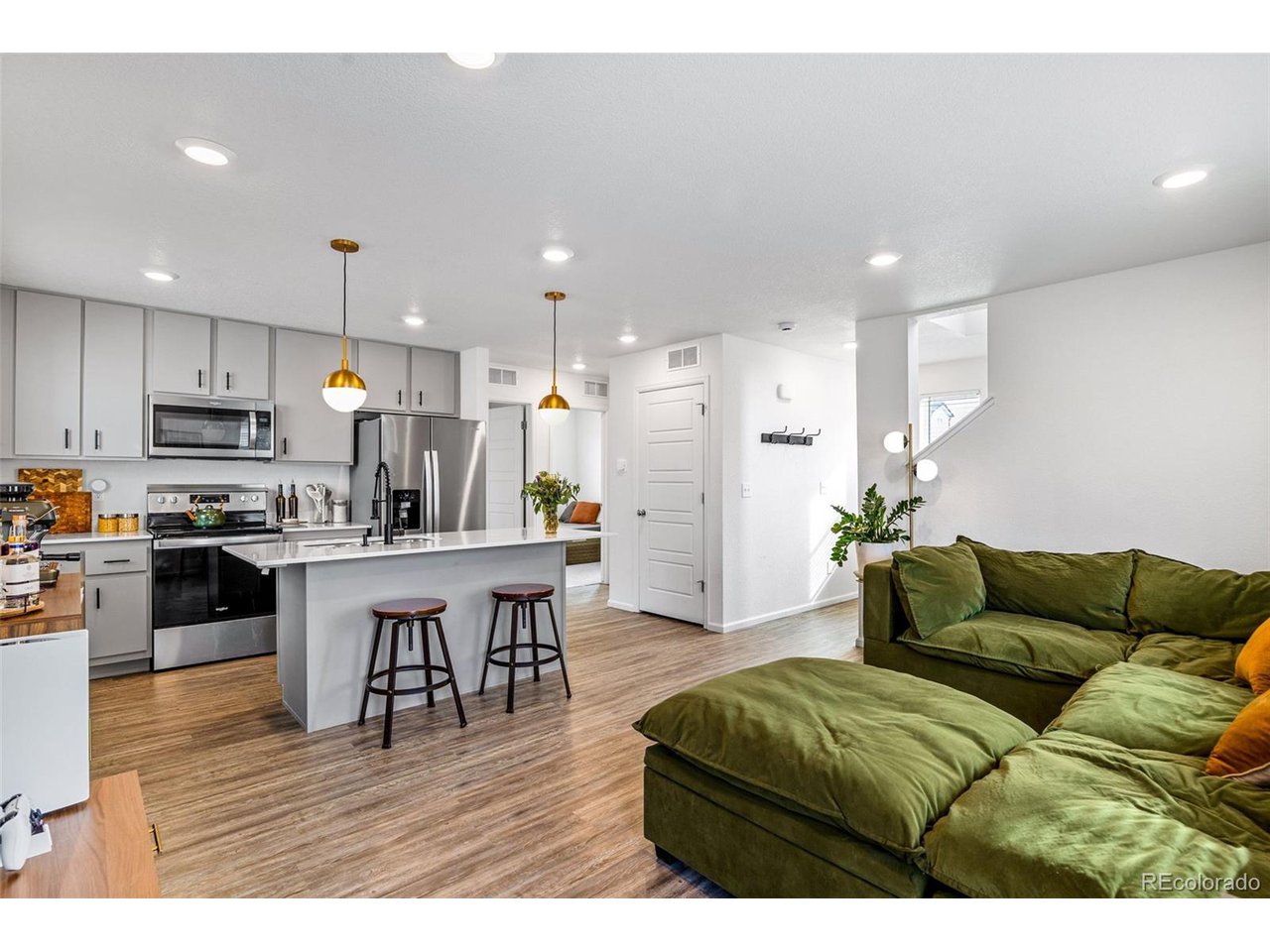 18210 E 51st Pl