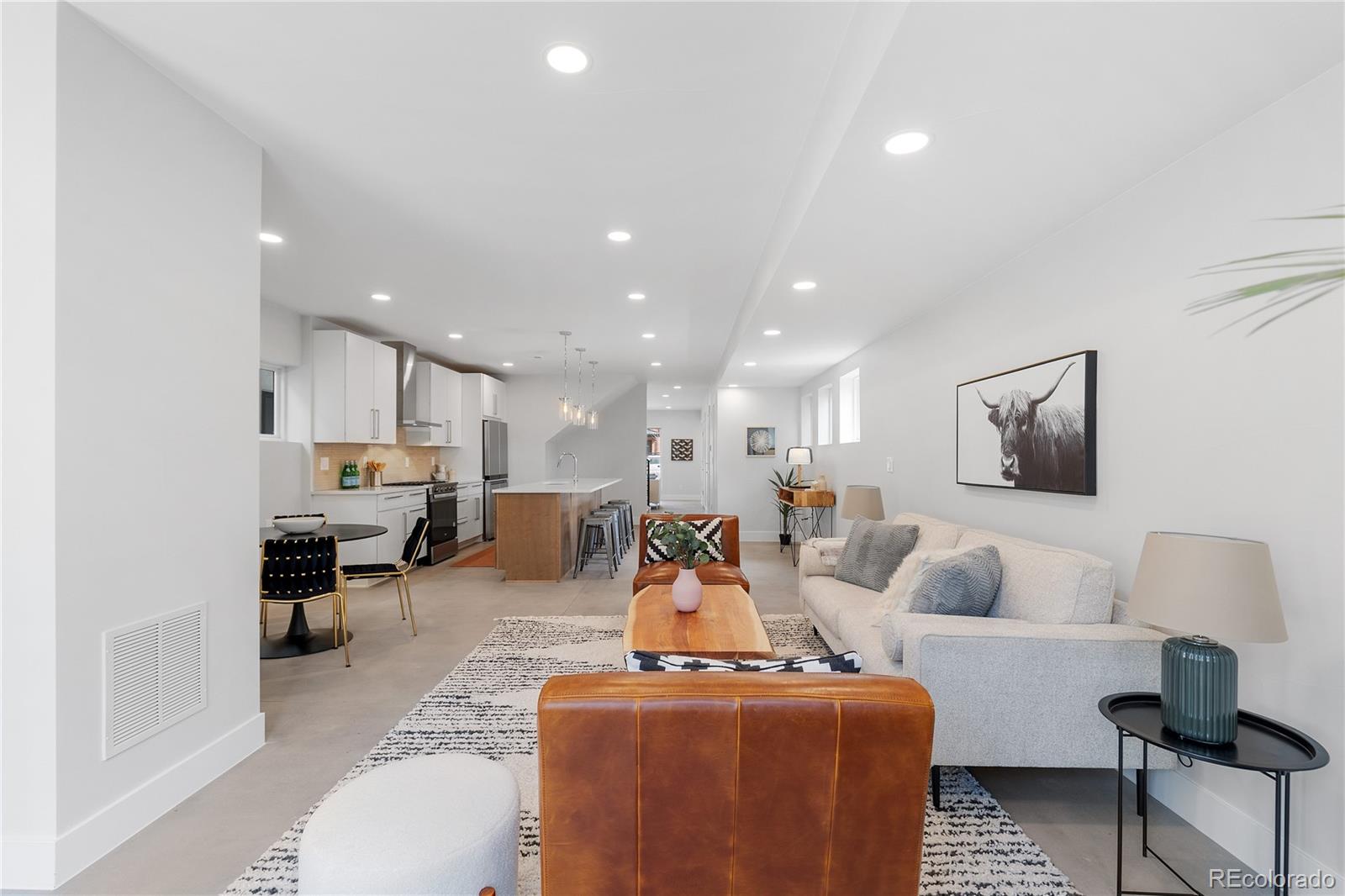 3725 N Franklin Street