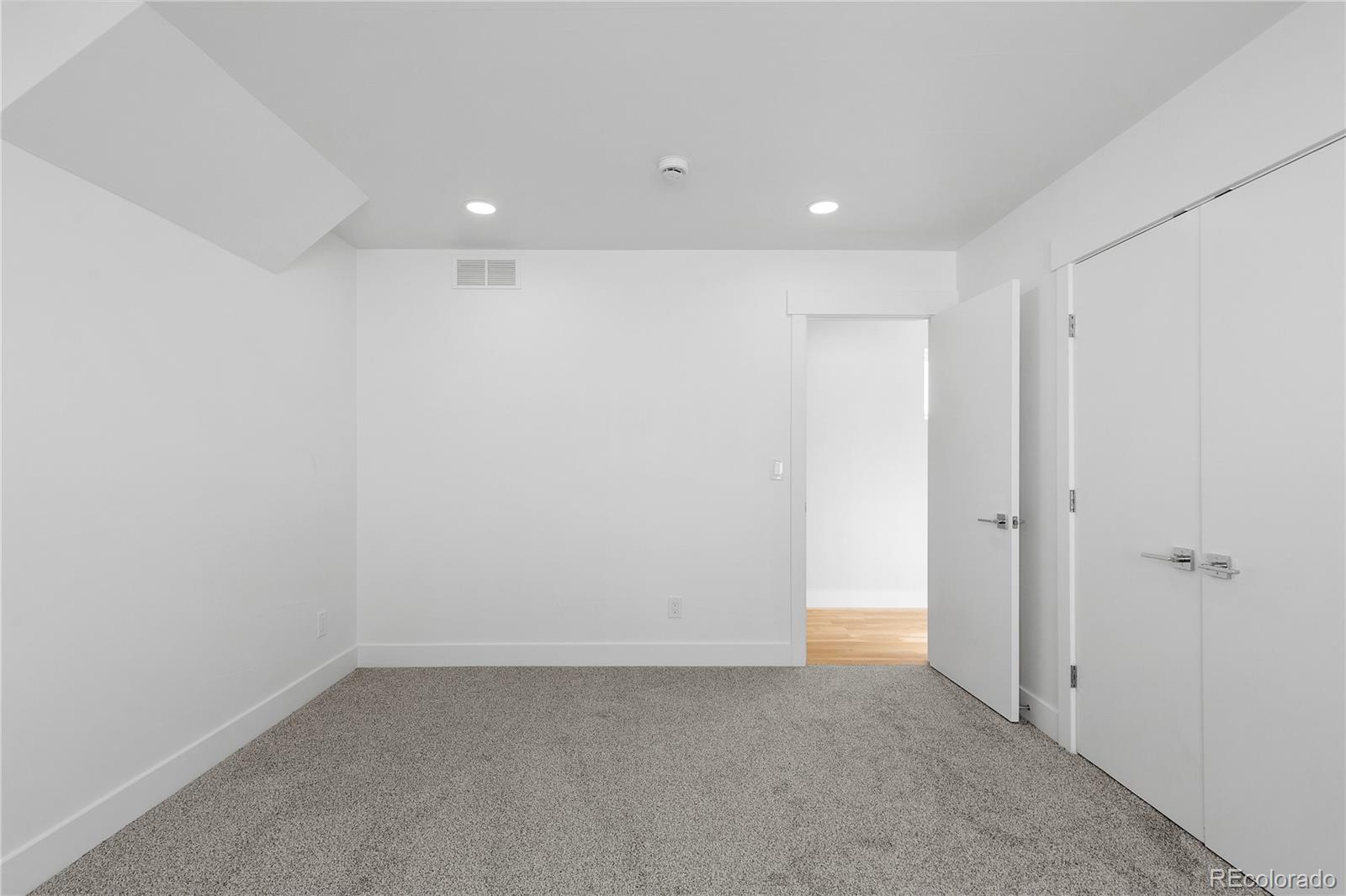 3725 N Franklin Street