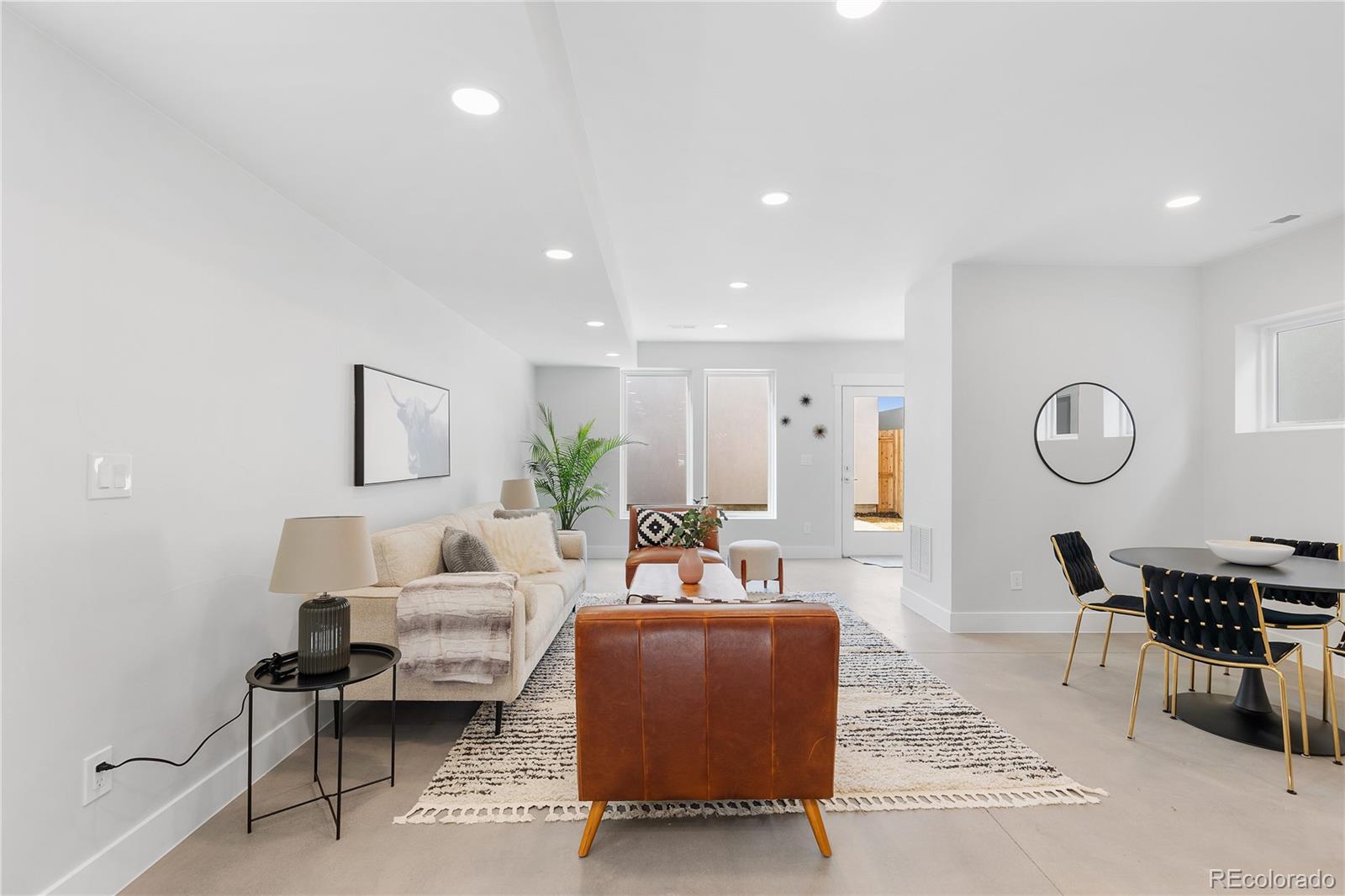 3725 N Franklin Street