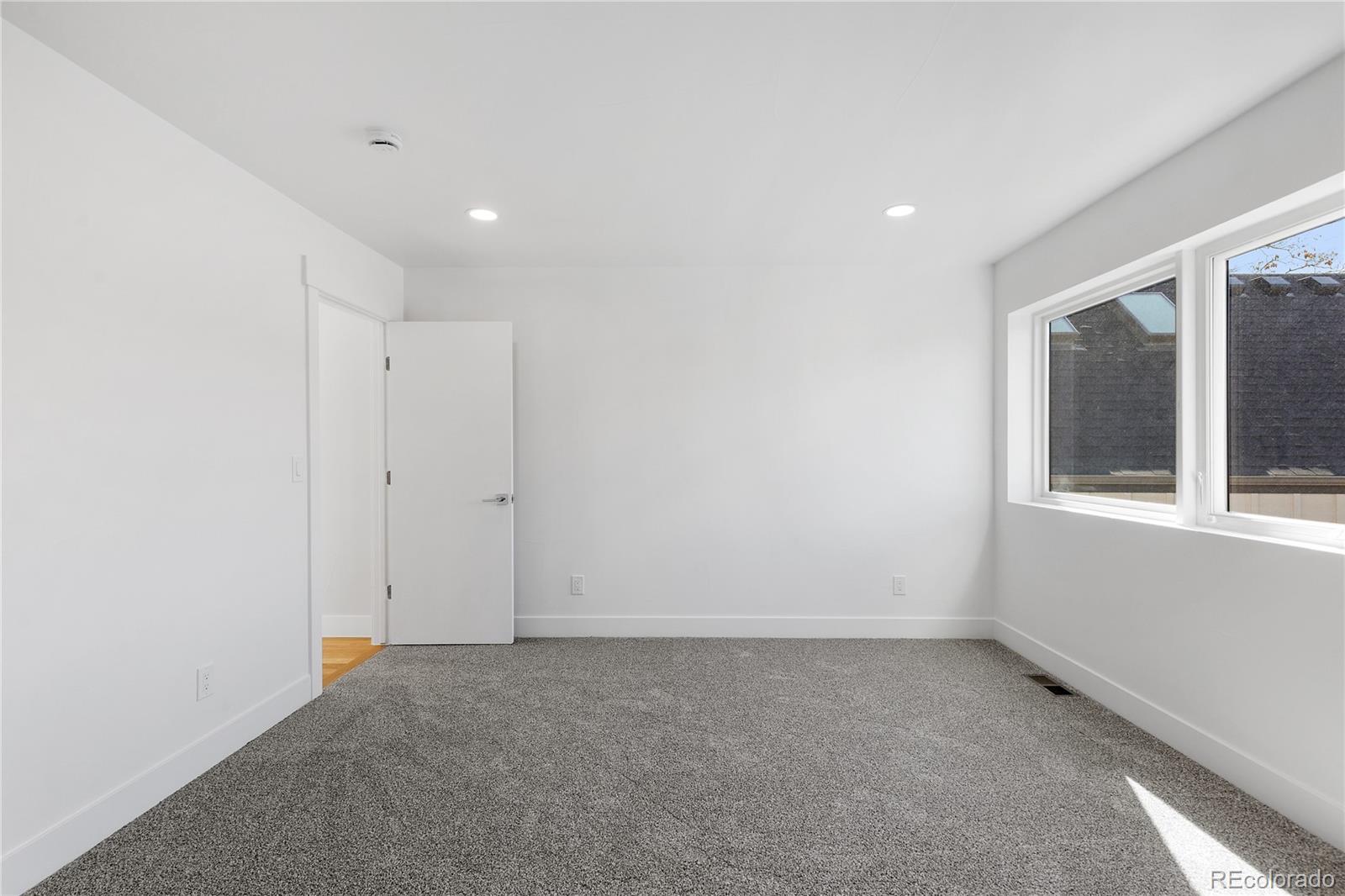 3725 N Franklin Street