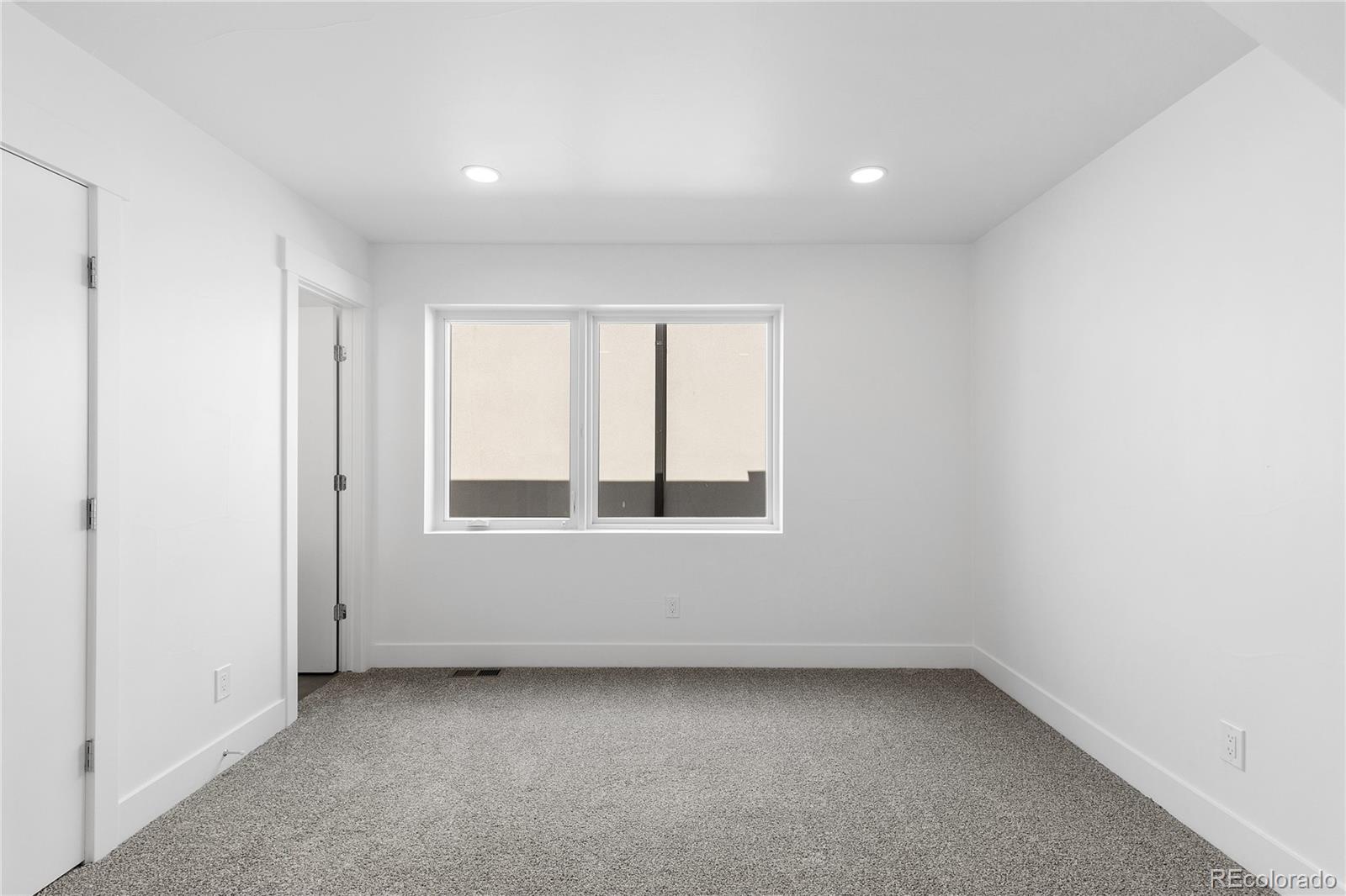 3725 N Franklin Street