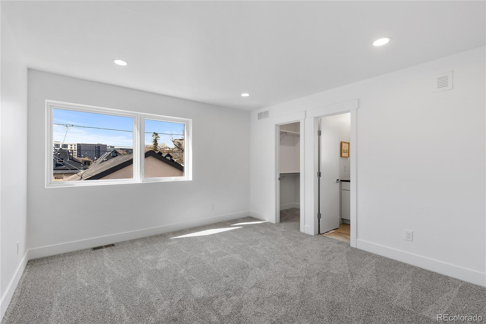 3725 N Franklin Street