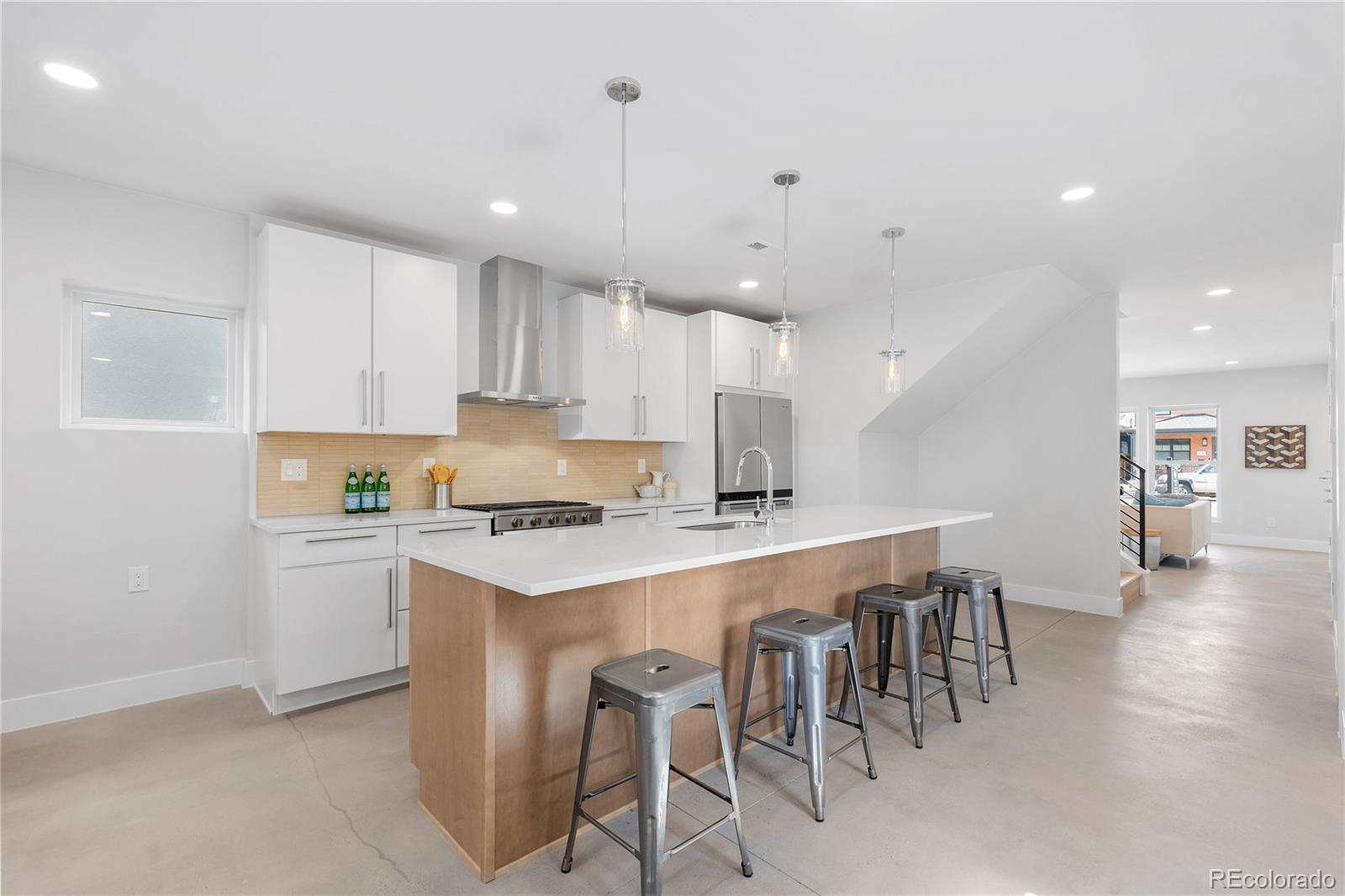 3725 N Franklin Street