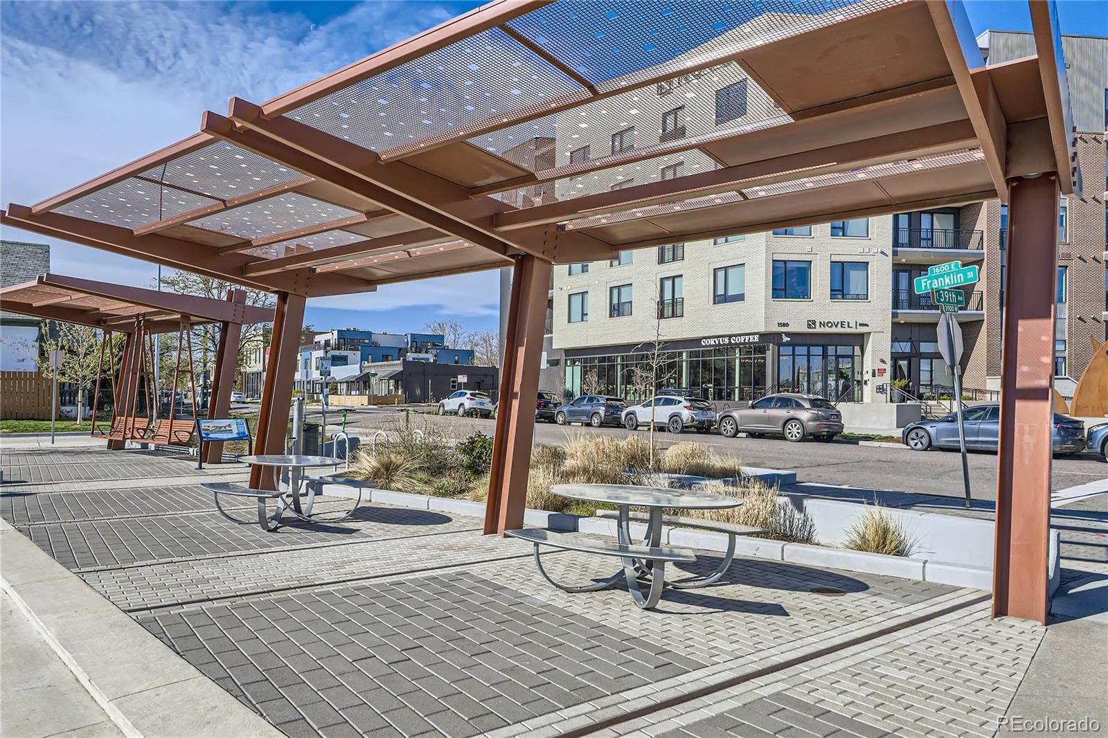 3725 N Franklin Street