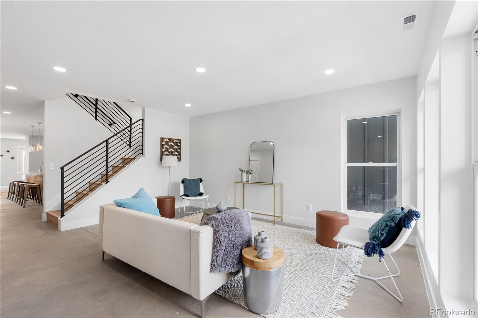 3725 N Franklin Street