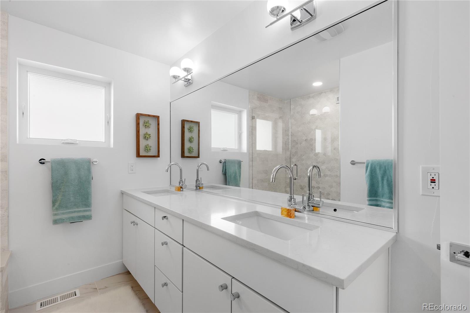 3725 N Franklin Street