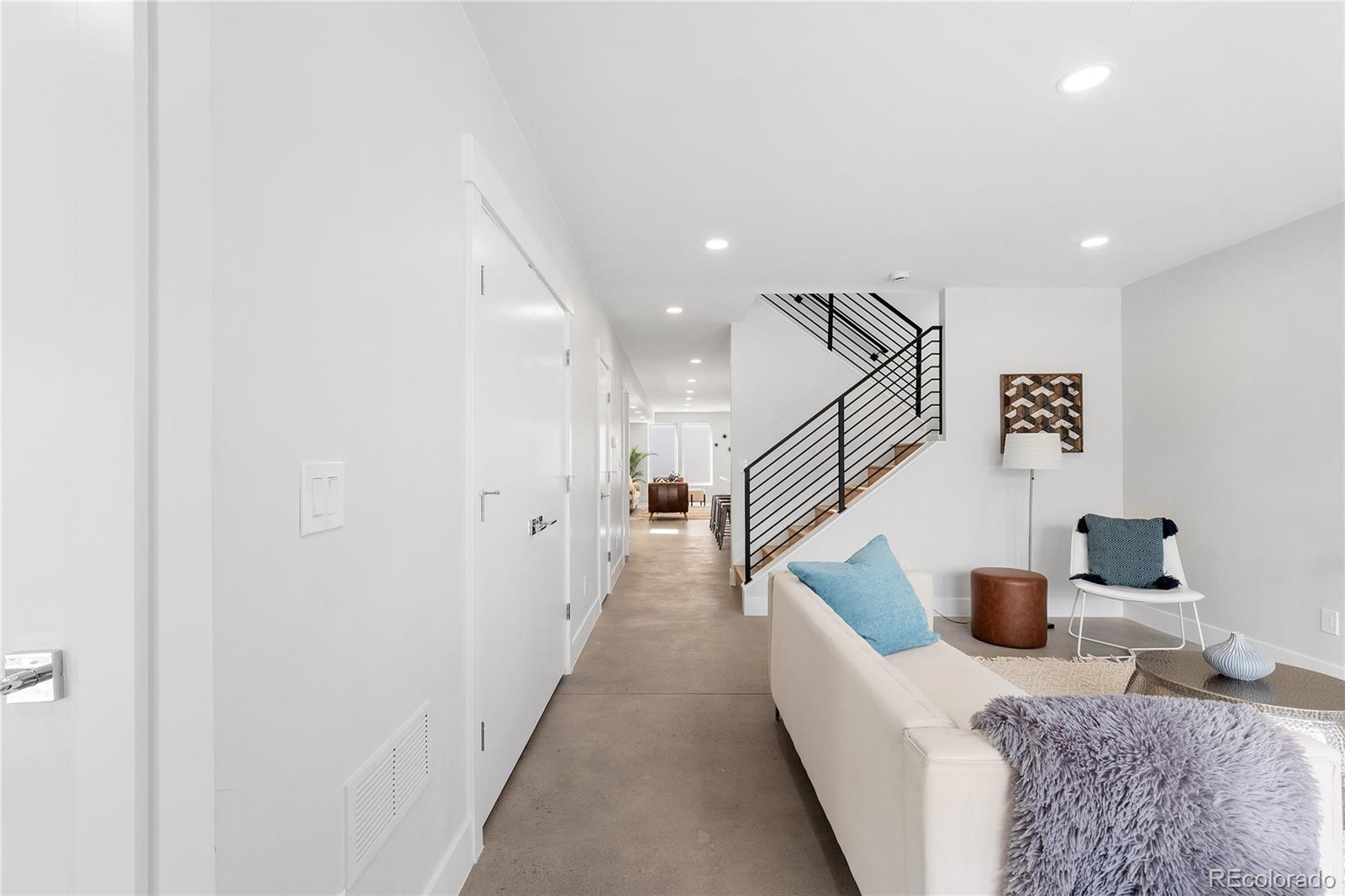 3725 N Franklin Street