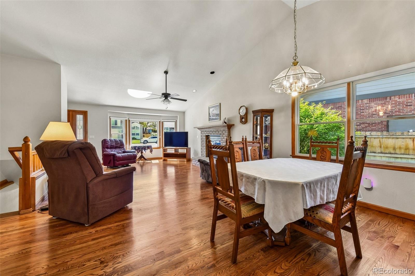 2547 E 124th Place