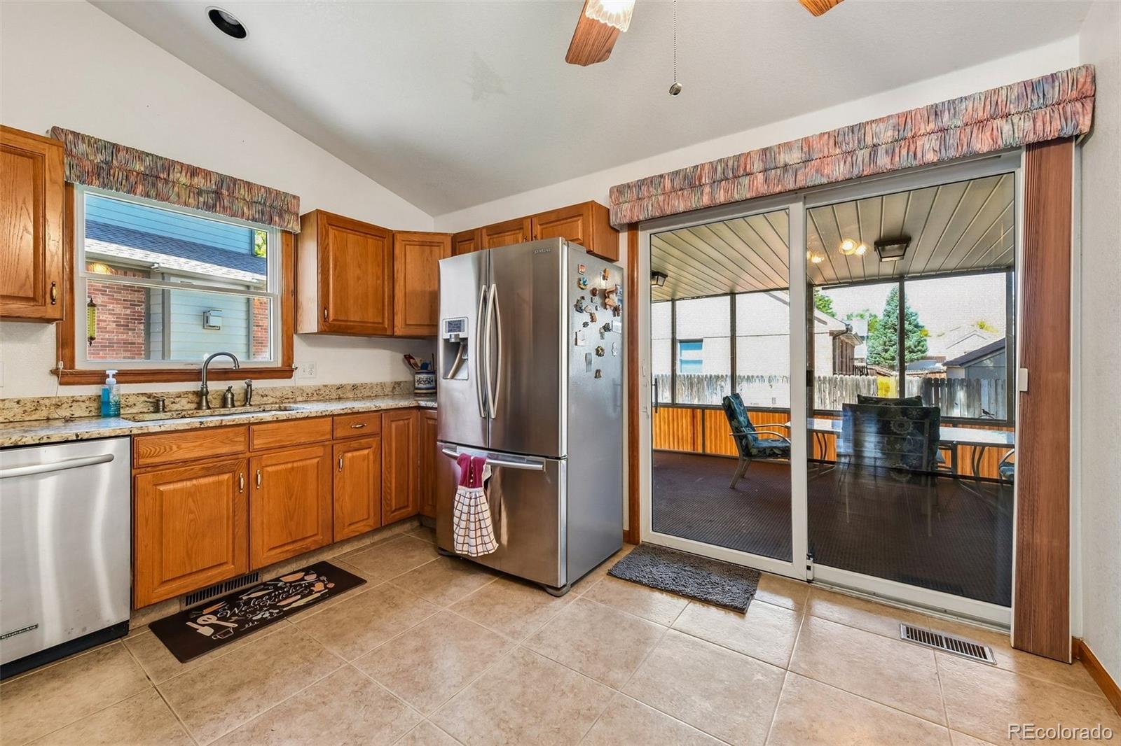 2547 E 124th Place