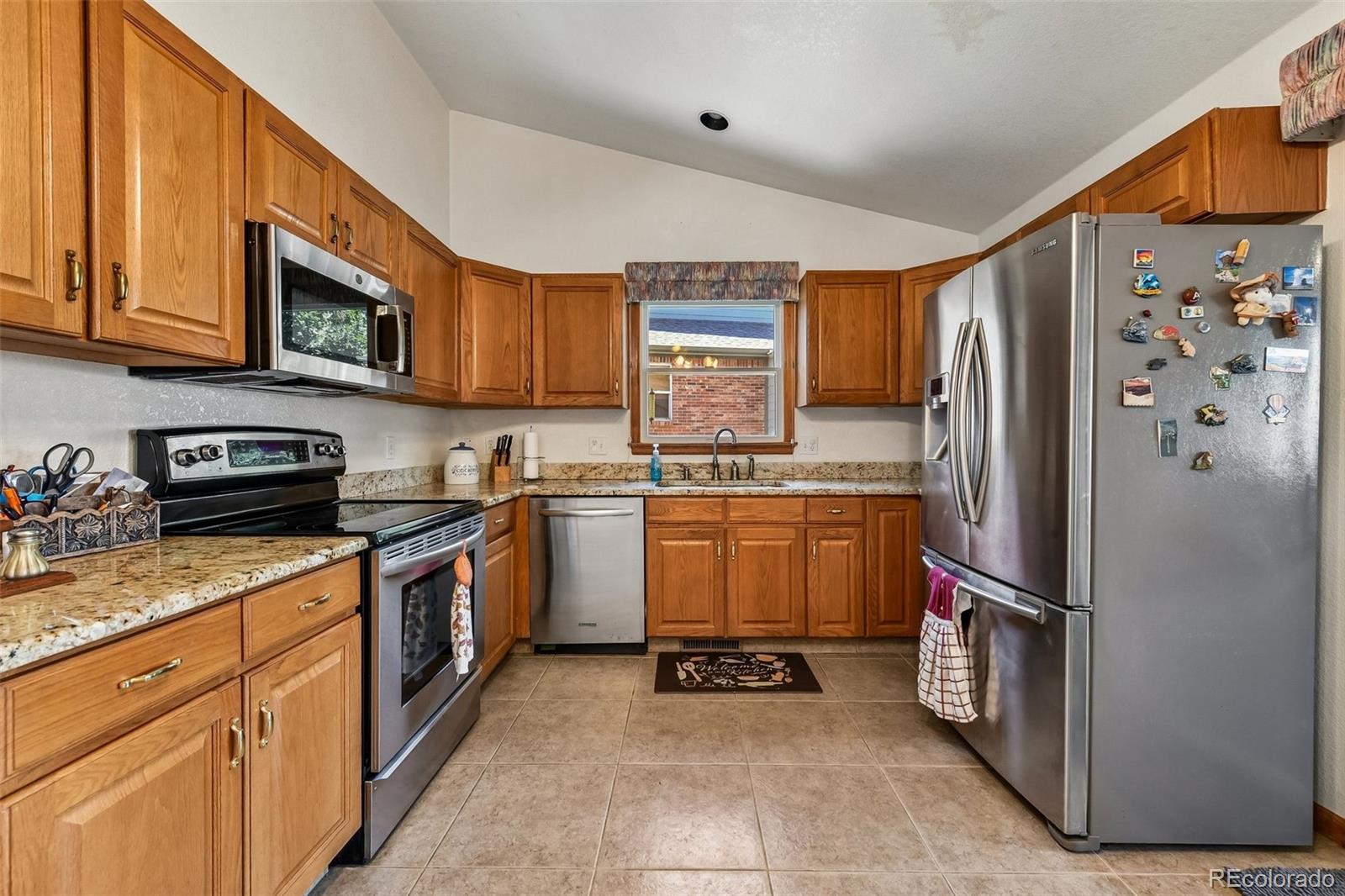 2547 E 124th Place