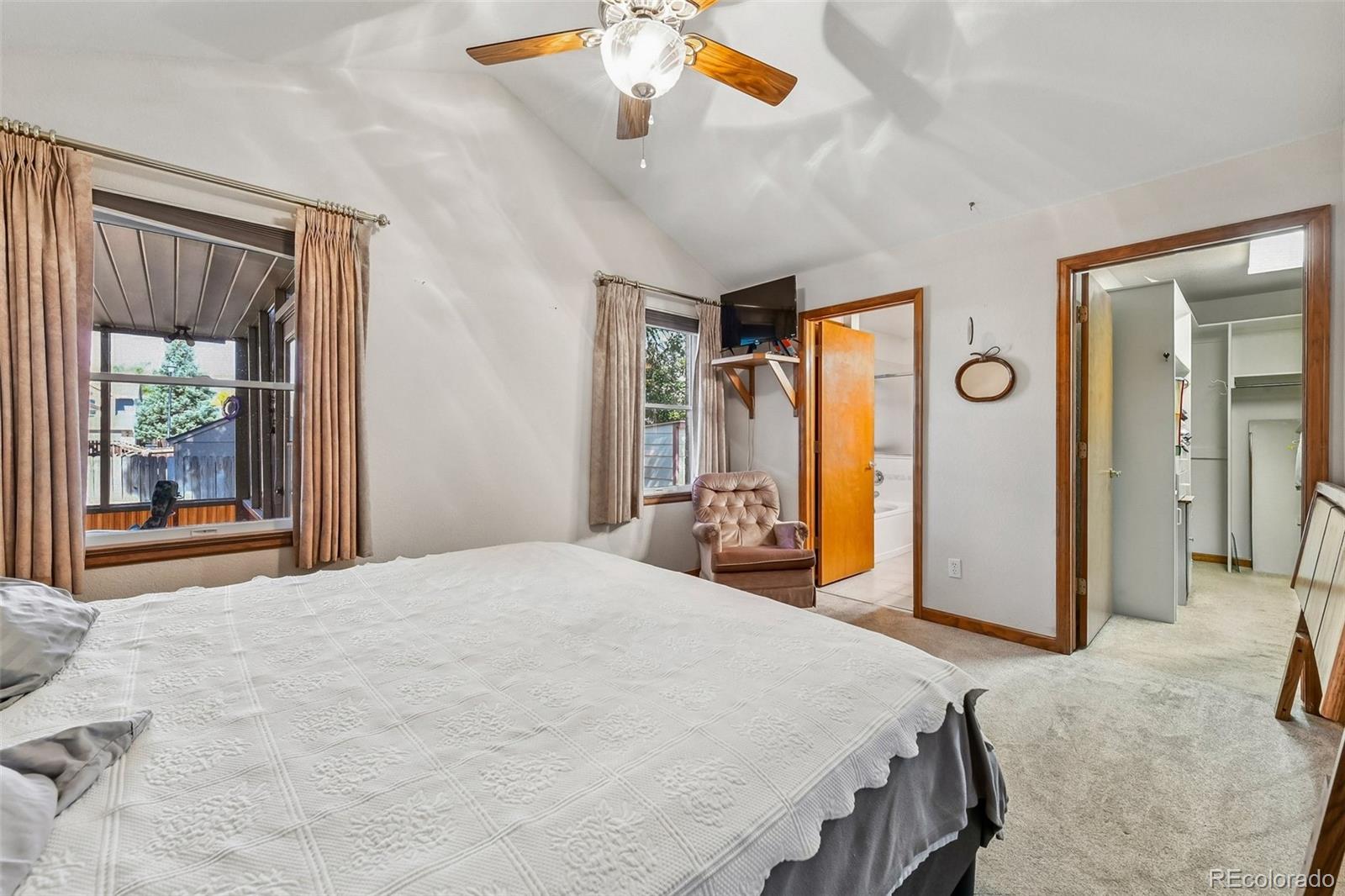 2547 E 124th Place