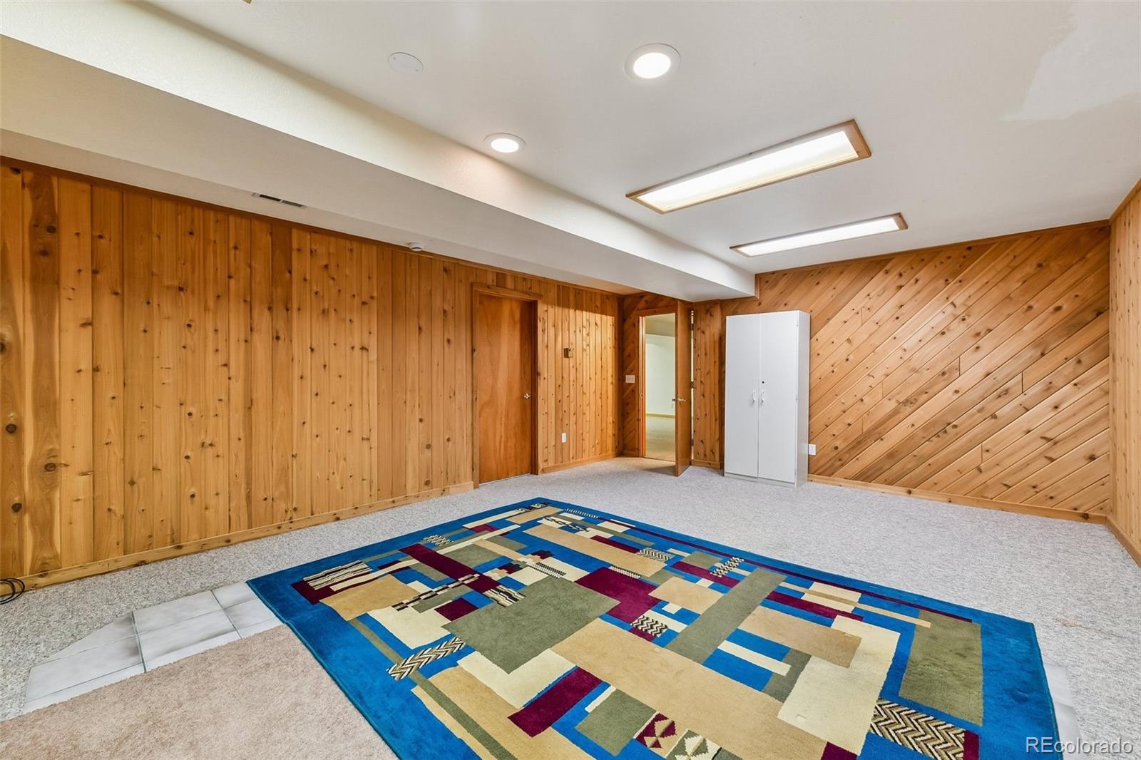 2547 E 124th Place