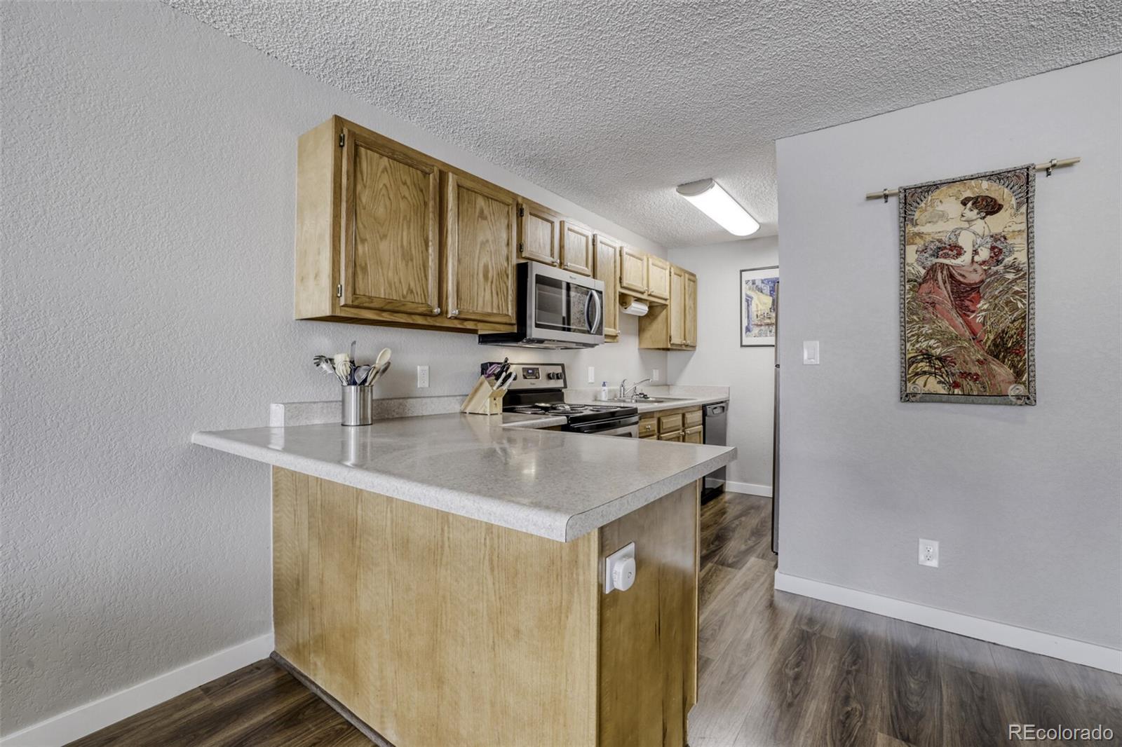 857 S Van Gordon Court Unit: I204
