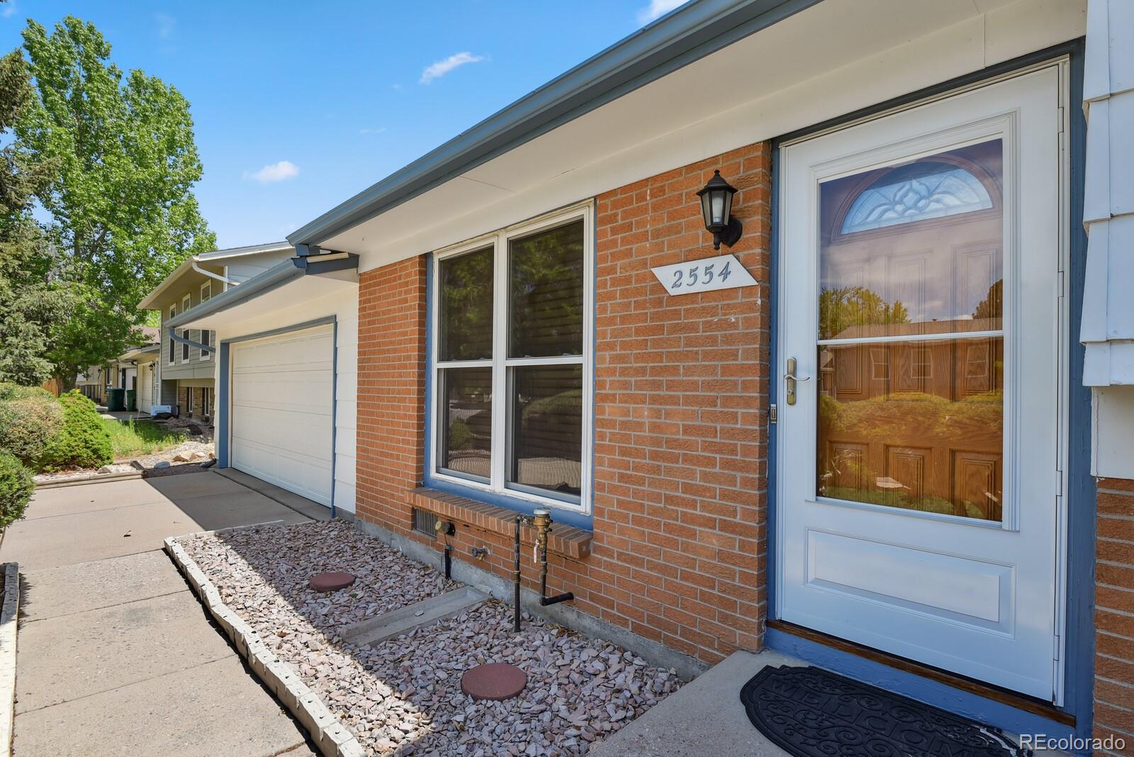2554 S Laredo Court