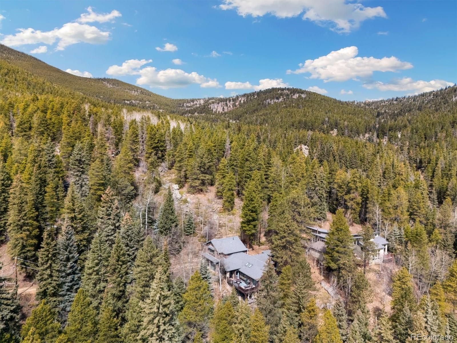 39 Pat Creek Road