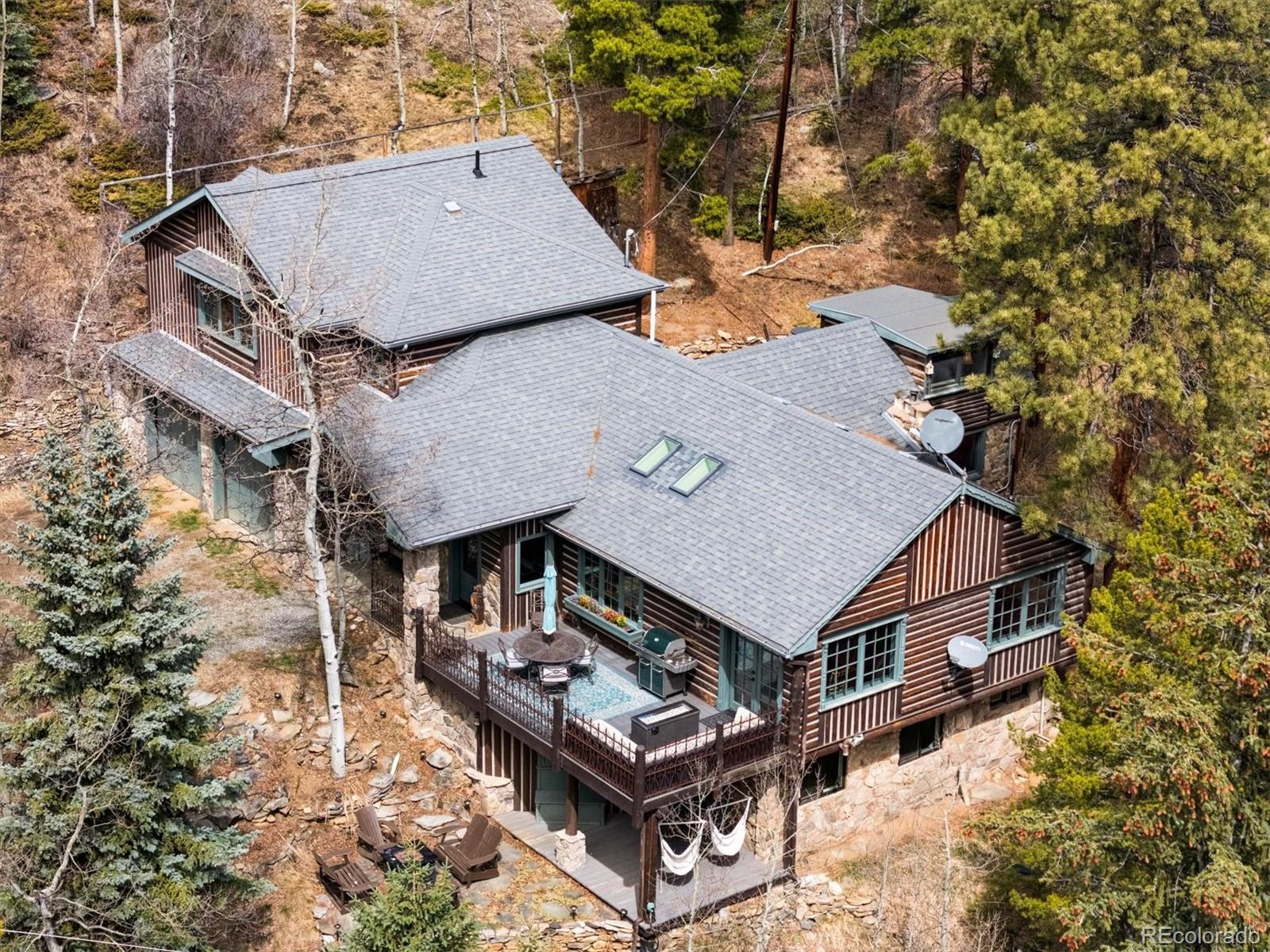 39 Pat Creek Road