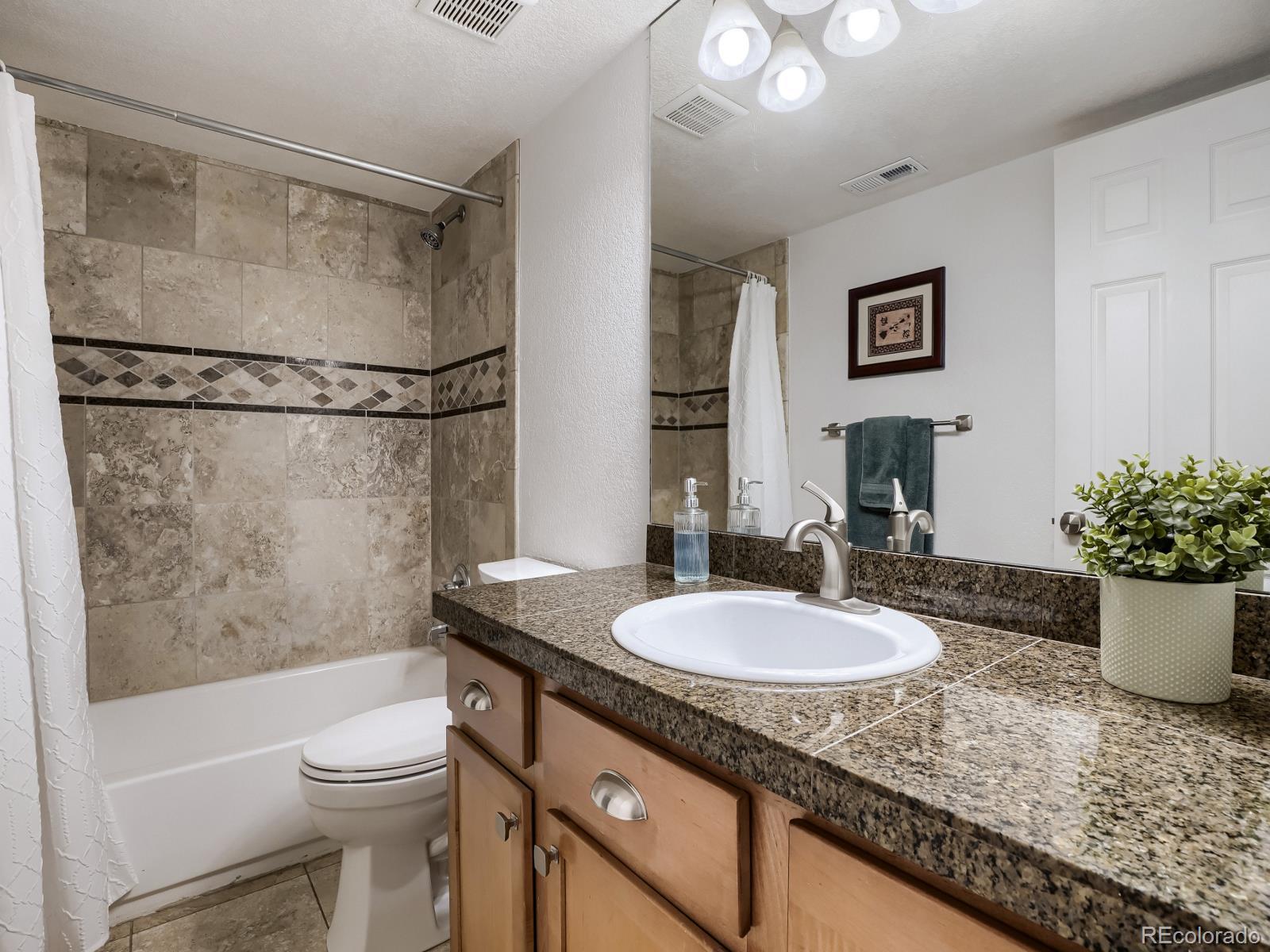 2199 S Scranton Way Unit: 201